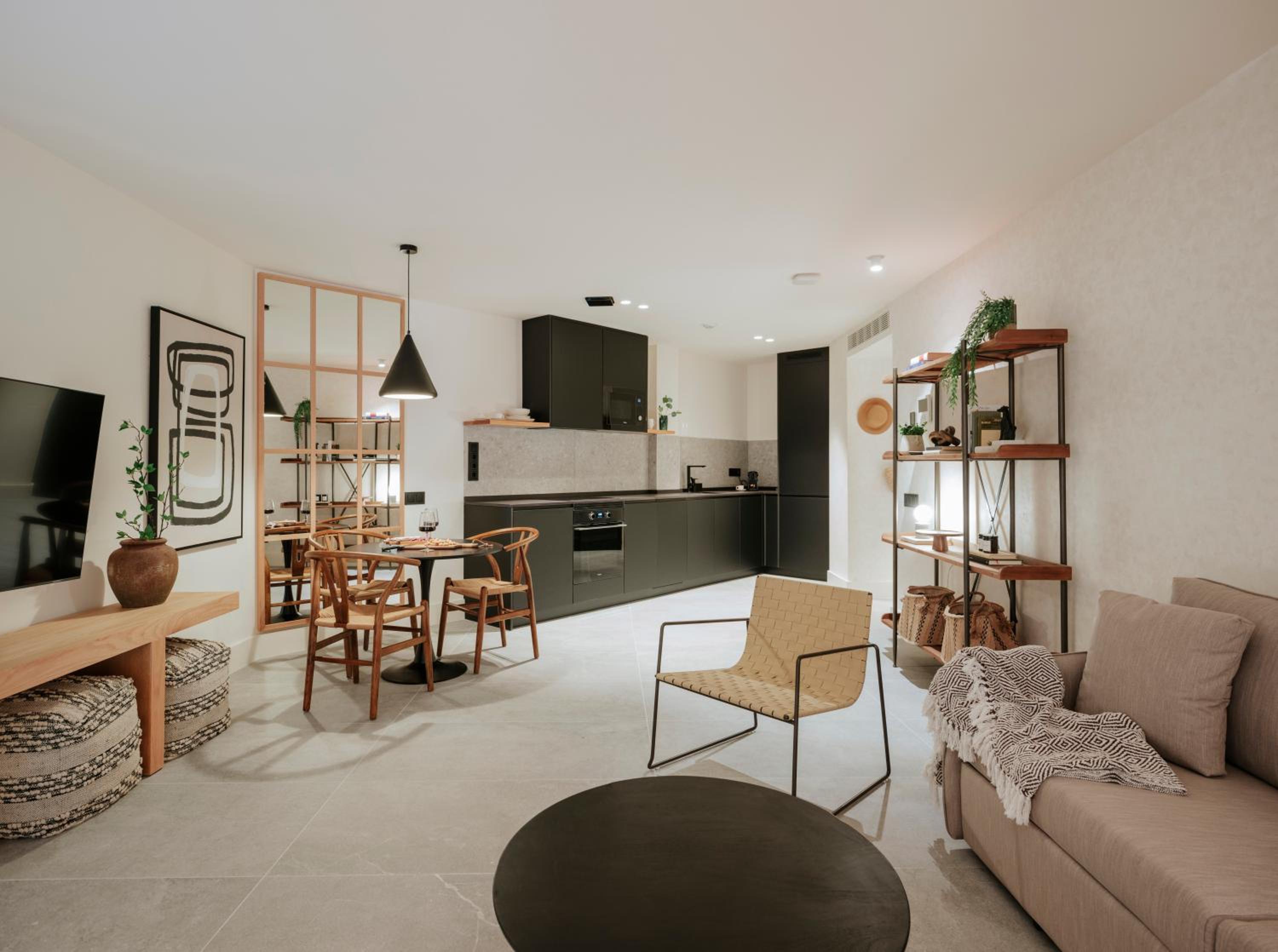 Interior One-Bedroom Apartment without Balcony - Photo 1