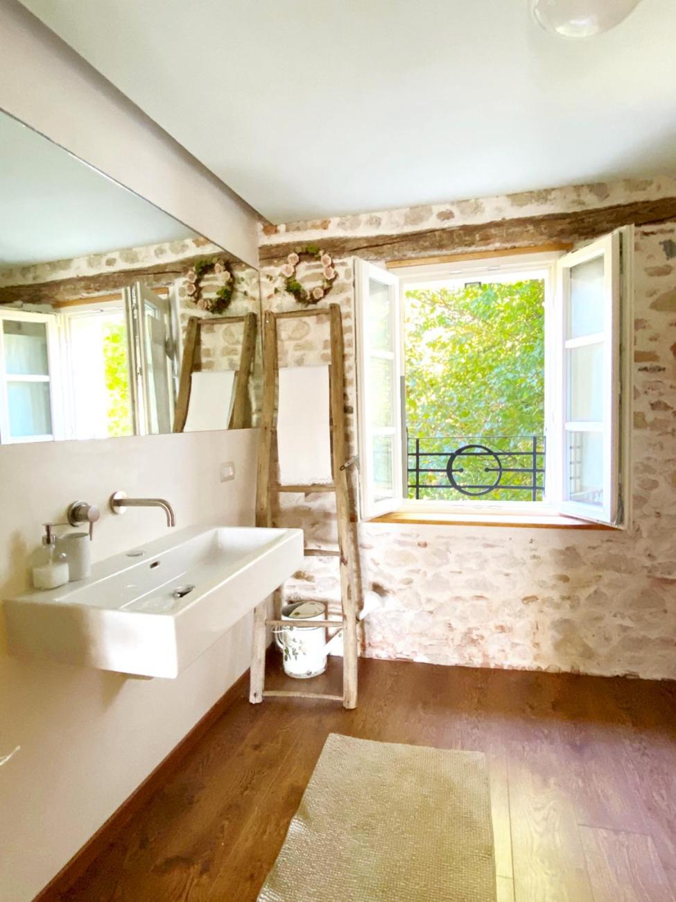Twin Room with Balcony photo 3