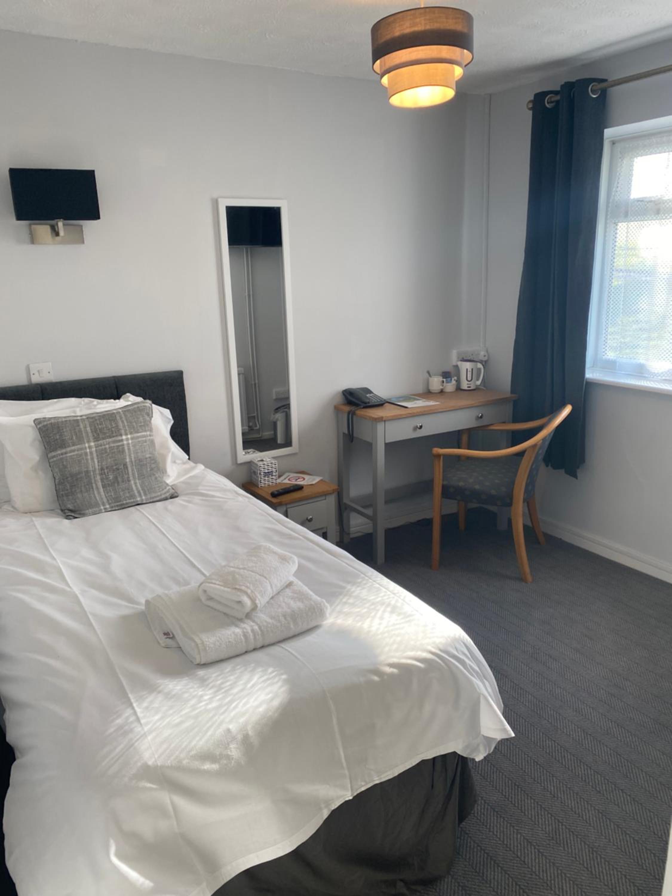 Single Room photo 3
