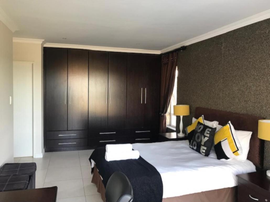 Double Room with Balcony photo 1