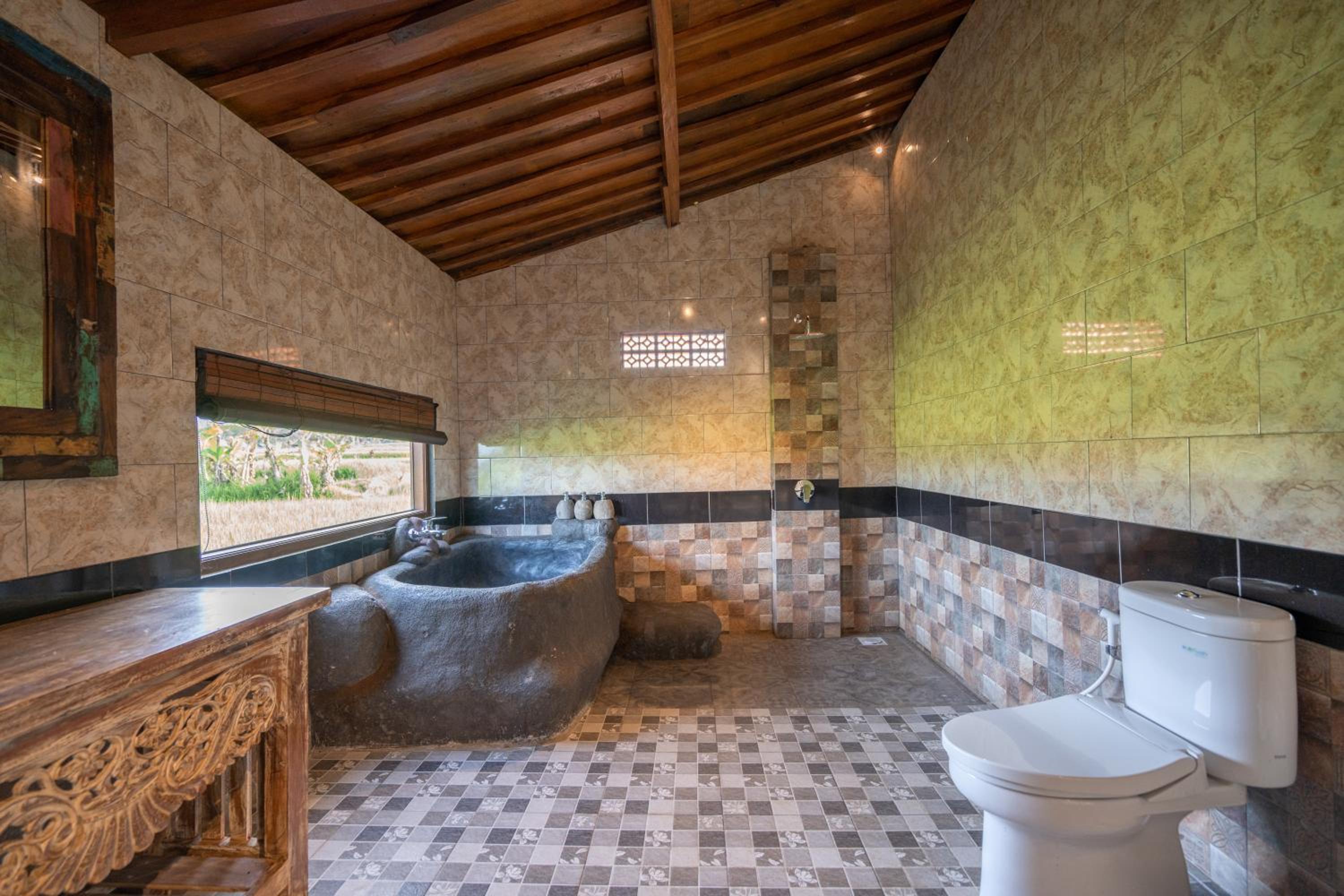 Family Room - Photo 6