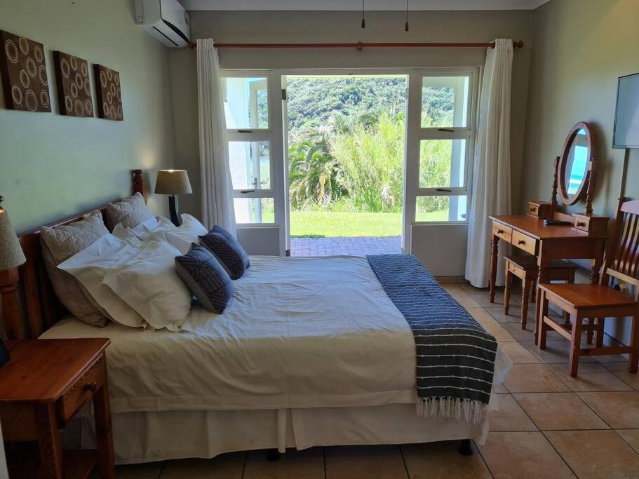 Three-Bedroom Villa photo 1