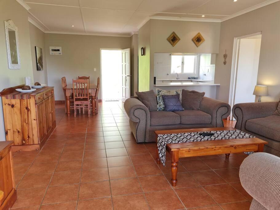 Three-Bedroom Villa photo 2