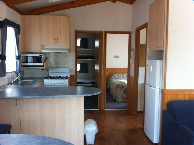Standard Two-Bedroom Cabin photo 2