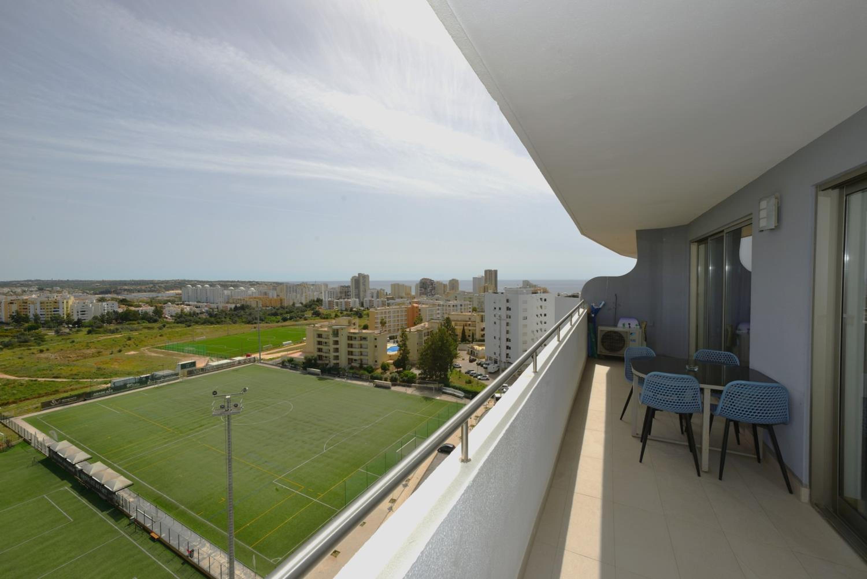 One-Bedroom Apartment - Photo 8