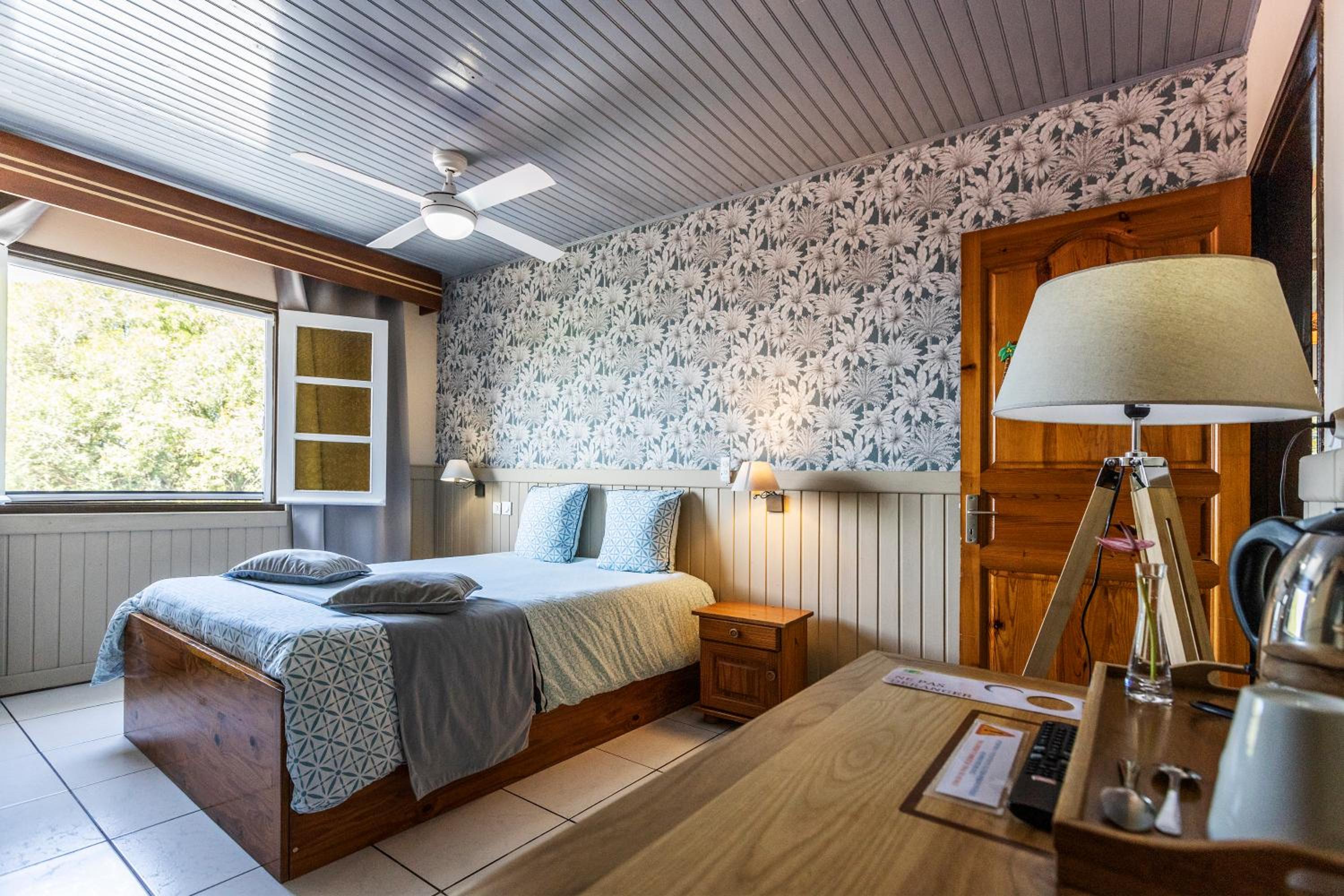 Double Room - Photo 12