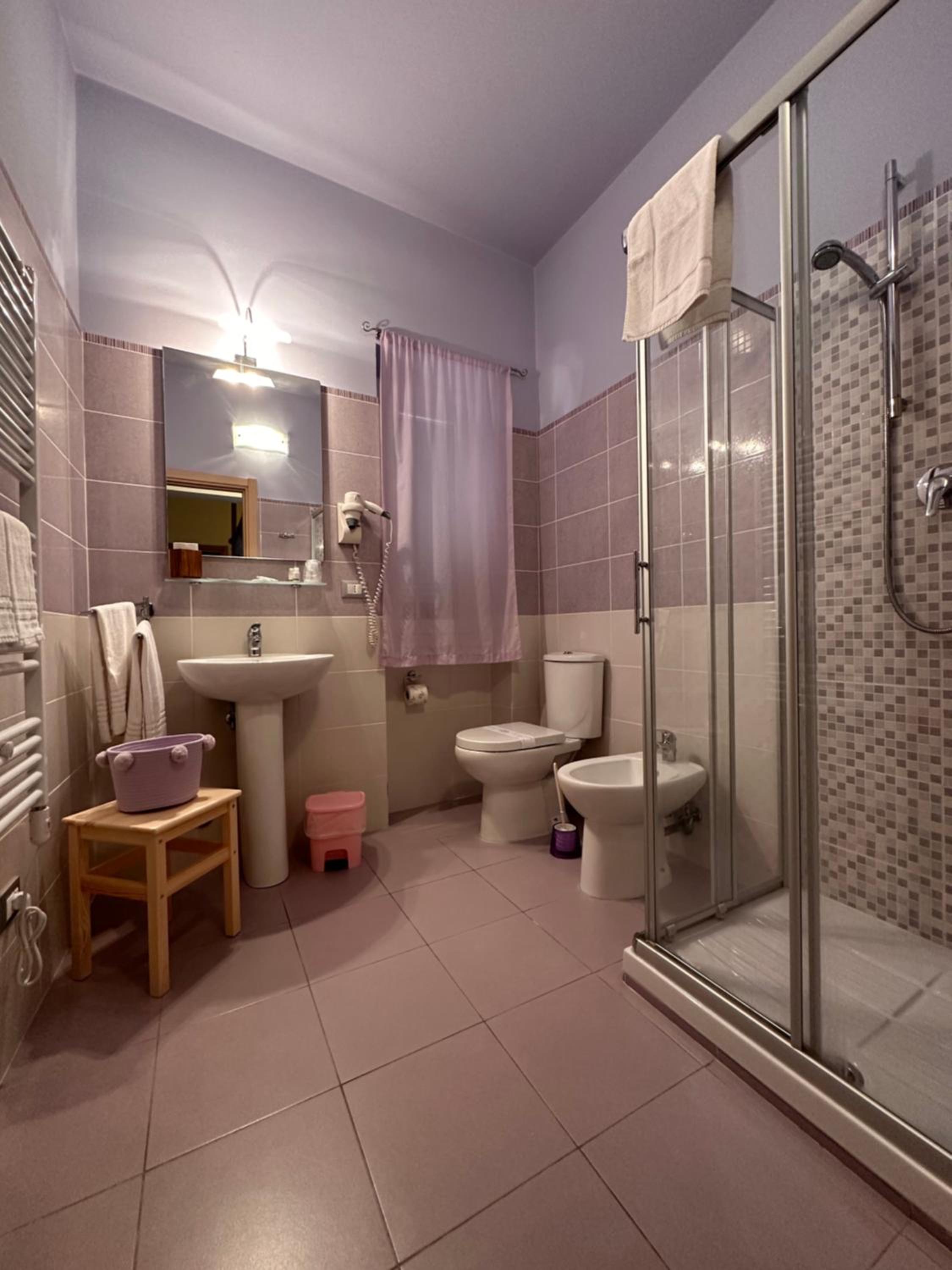 Double Room with Private External Bathroom photo 3