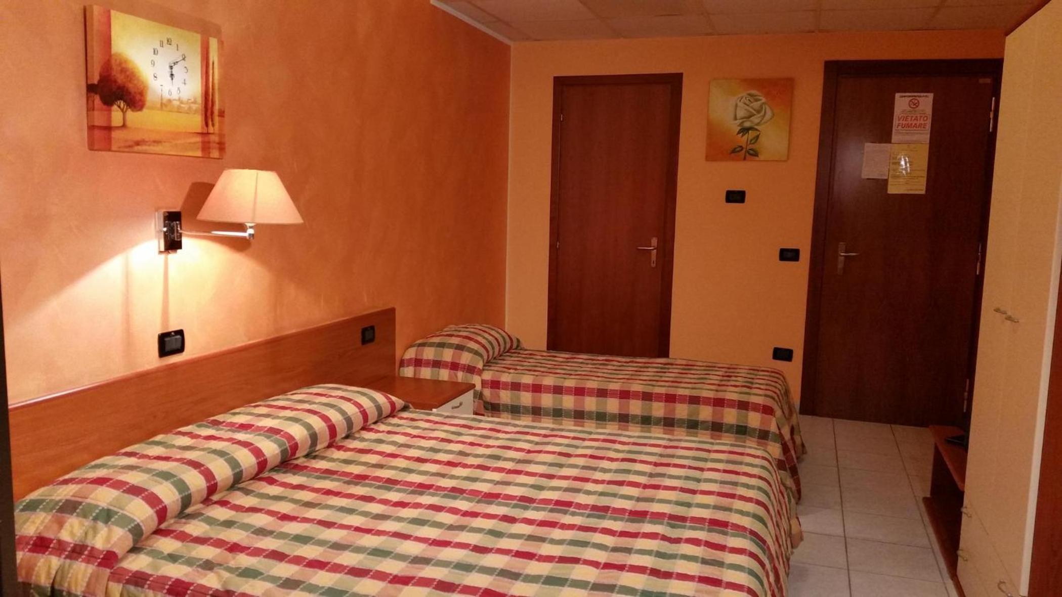 Triple Room photo 2