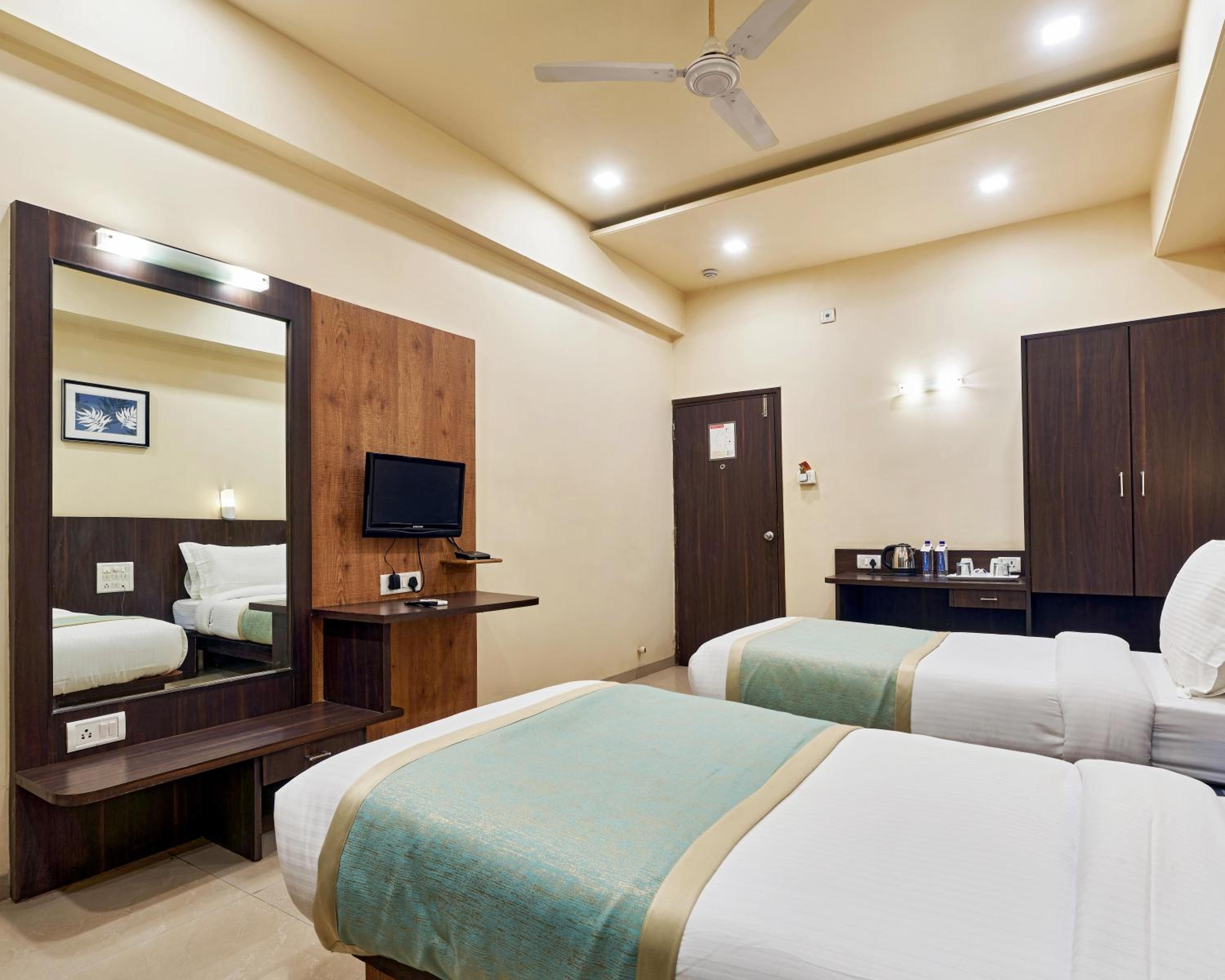 Superior Twin Room photo 3