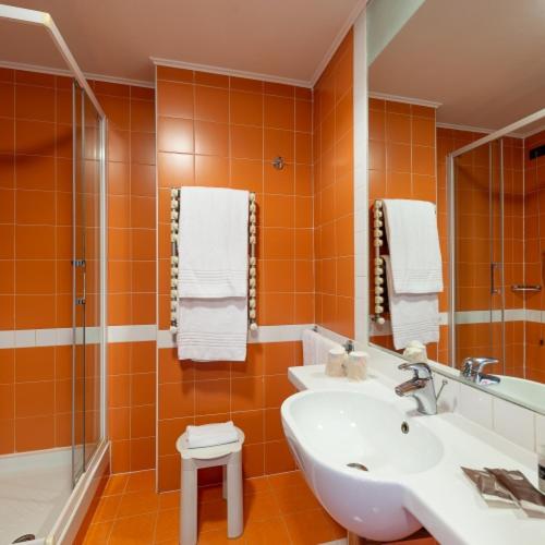 Double Room - Photo 6