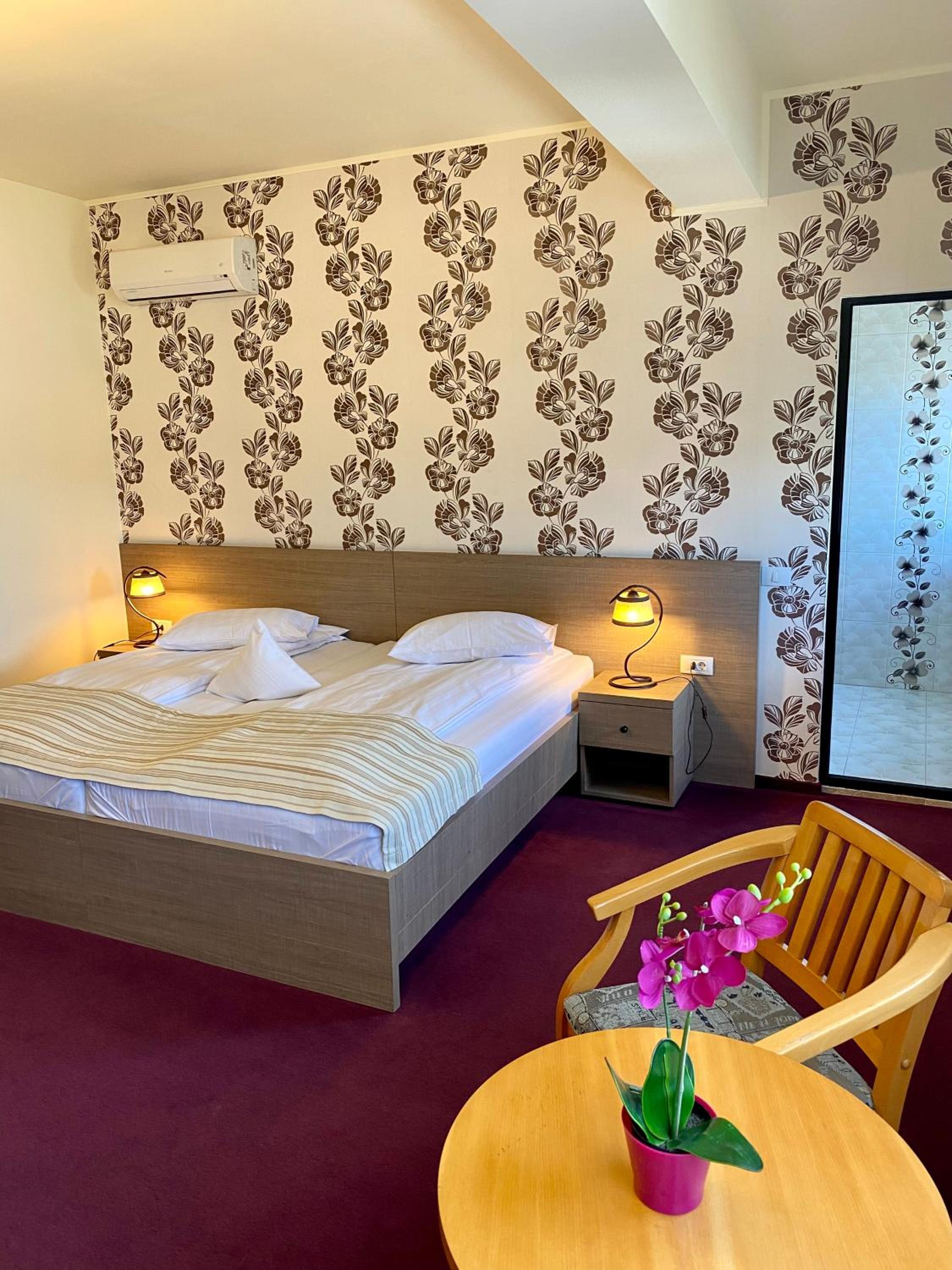 Superior Double Room - Photo 3