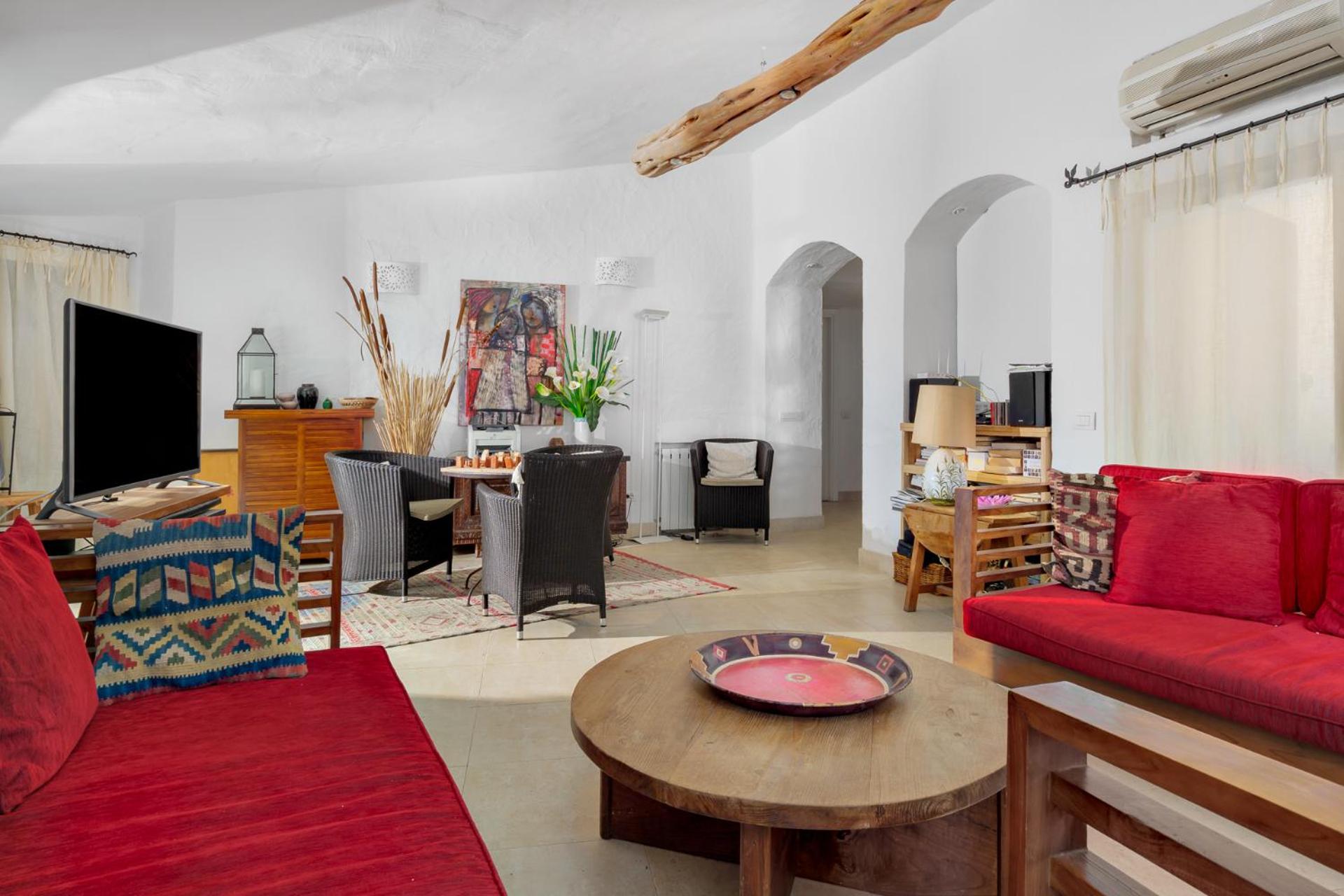 Villa photo 1