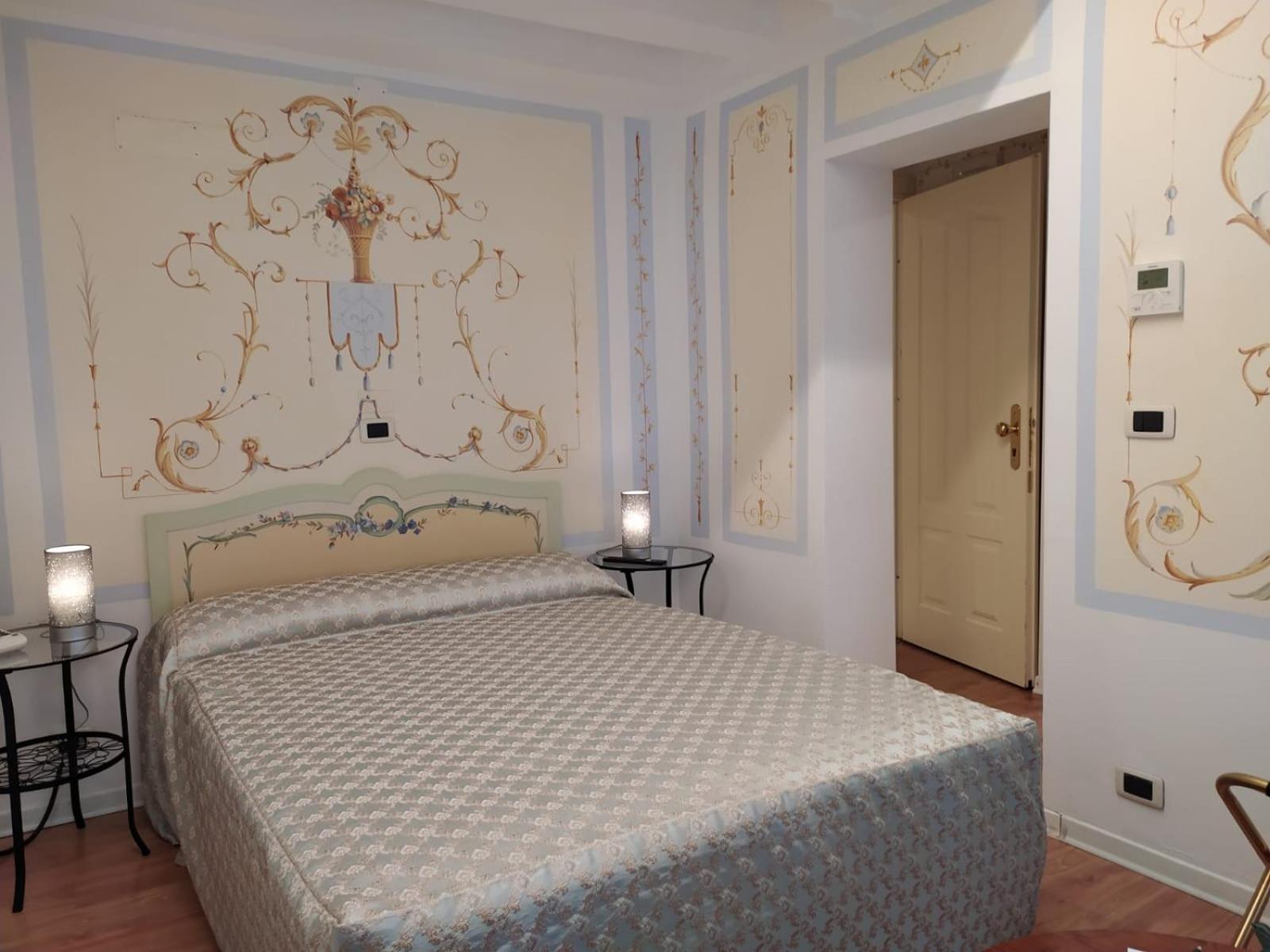Small Double Room photo 2