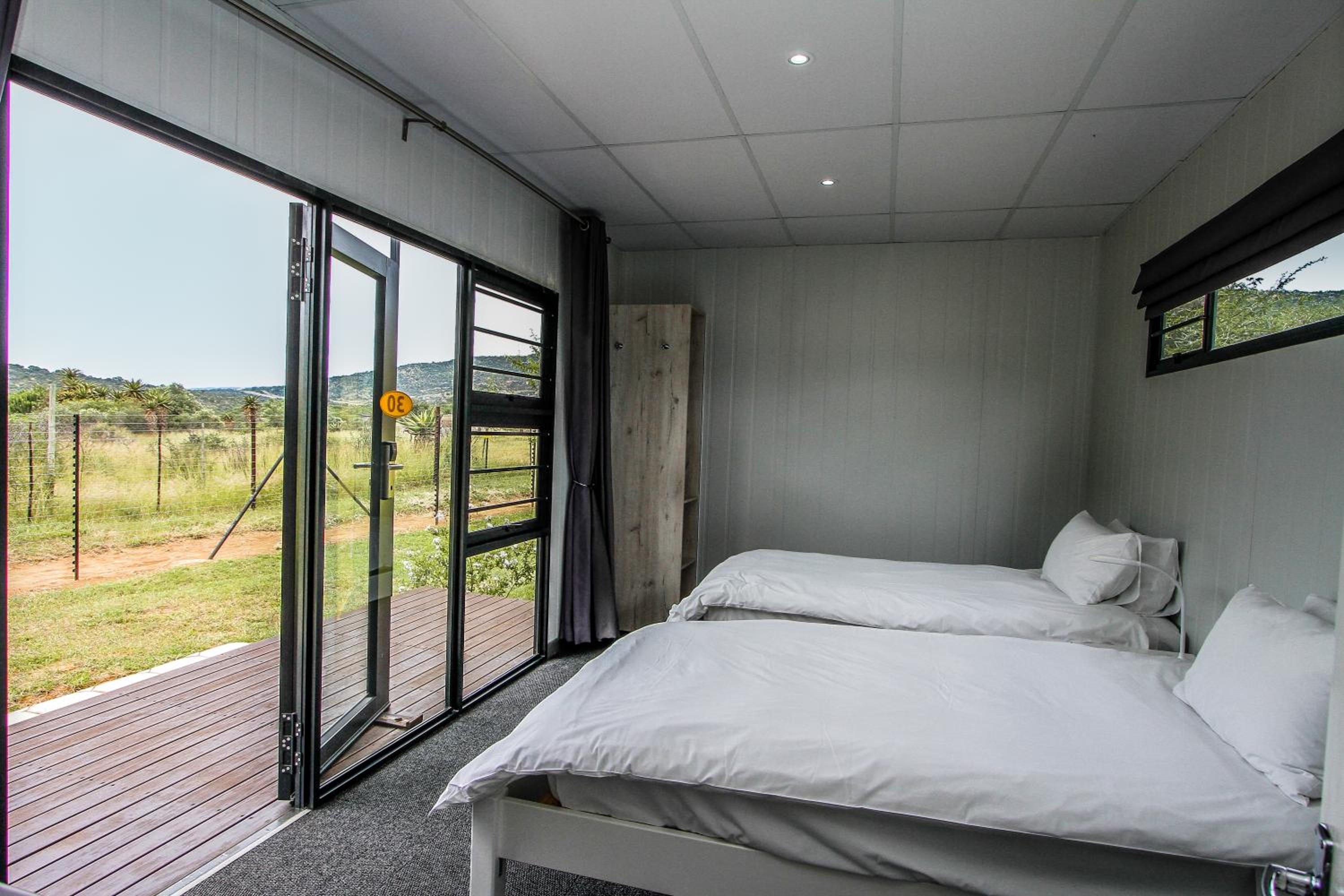 Twin Room - Photo 6