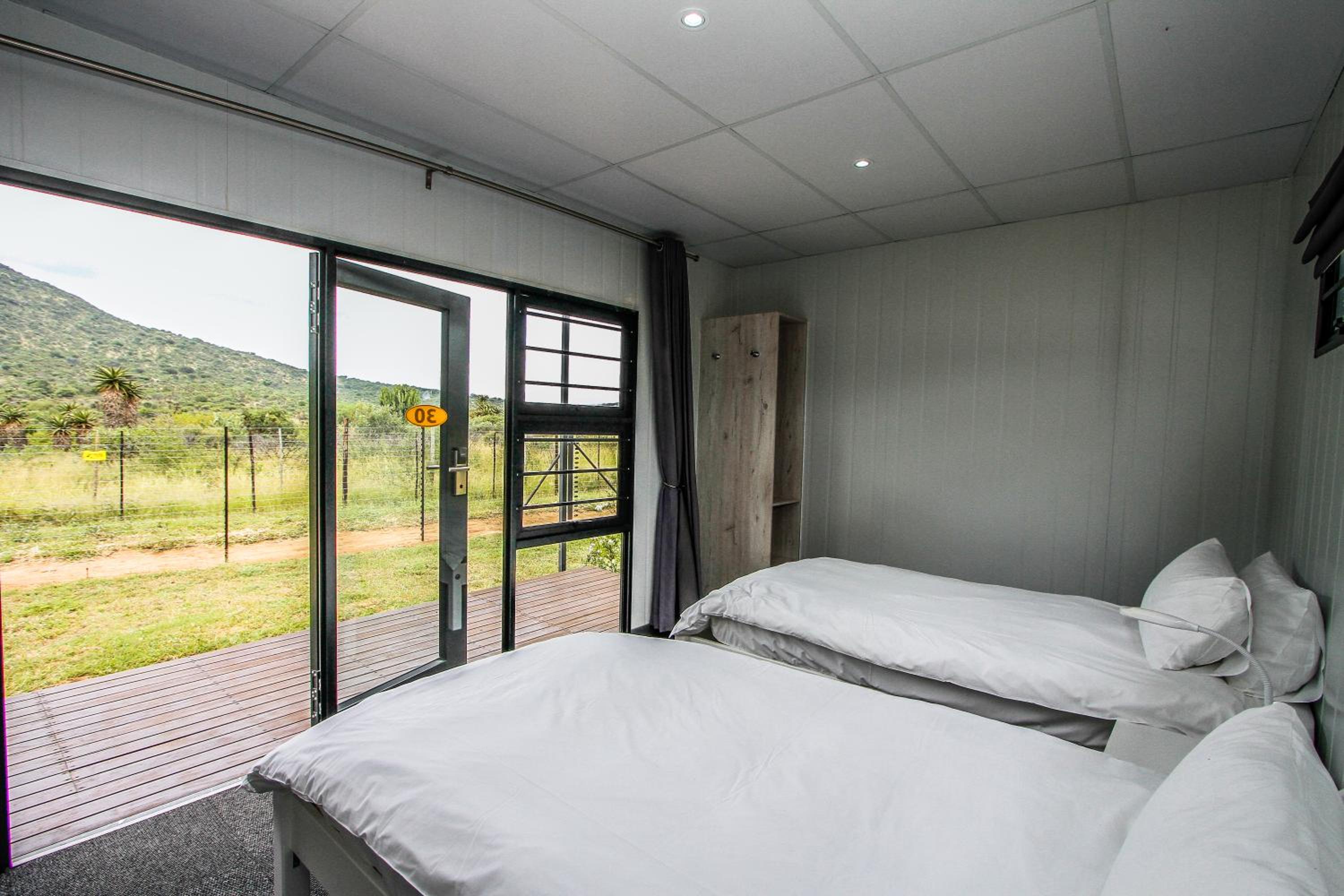 Twin Room - Photo 4