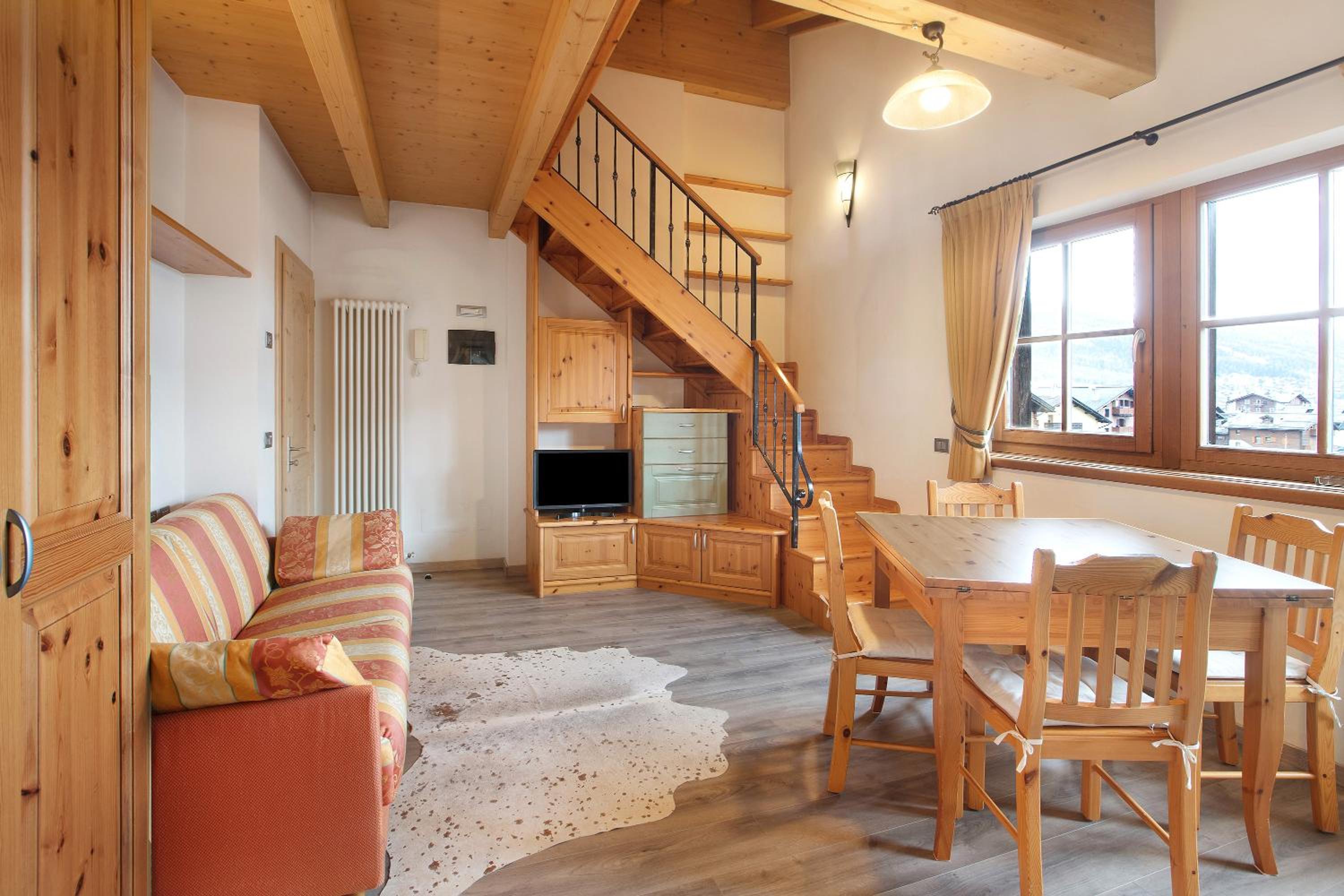 Two-Bedroom Deluxe Apartment with Garden View