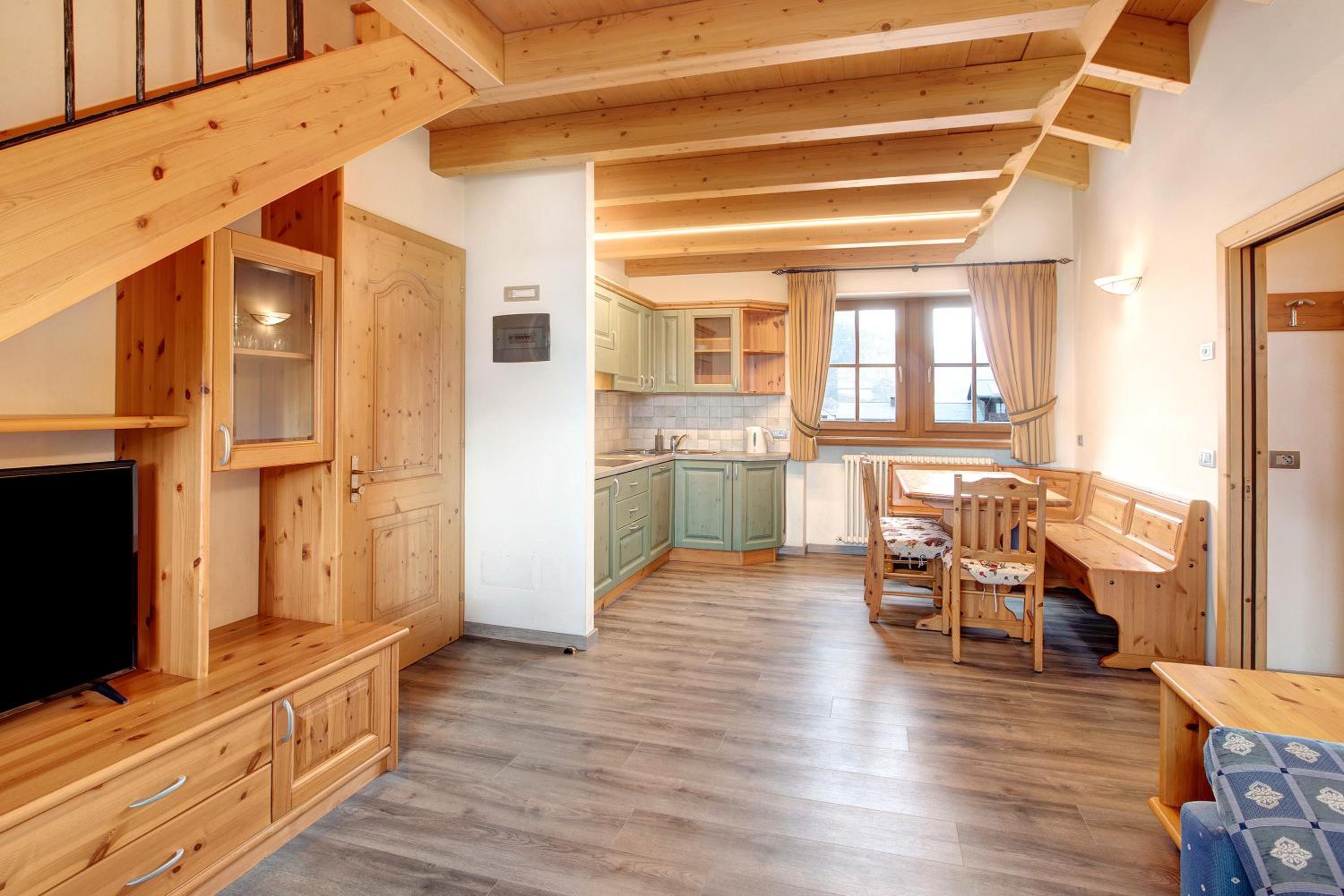 Two-Bedroom Deluxe Apartment with Garden View