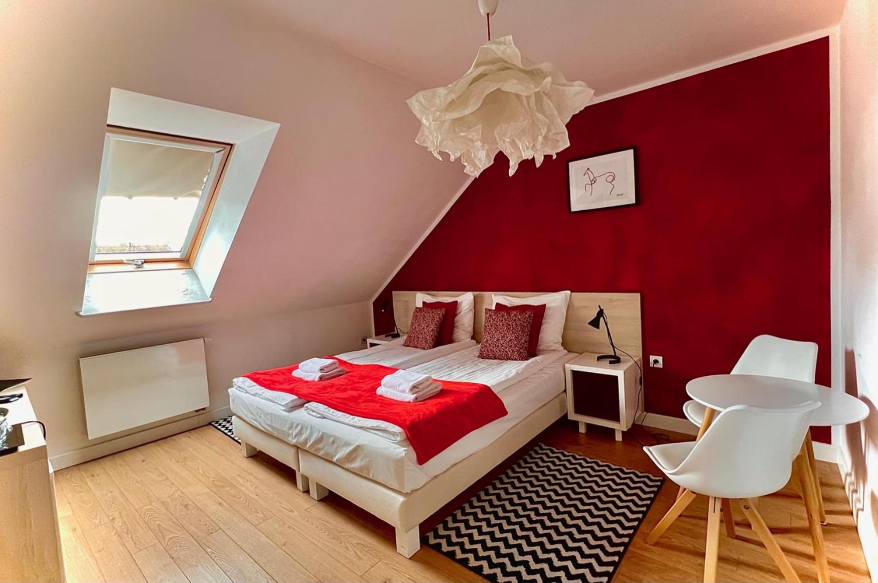 Standard Double Room - Photo 5