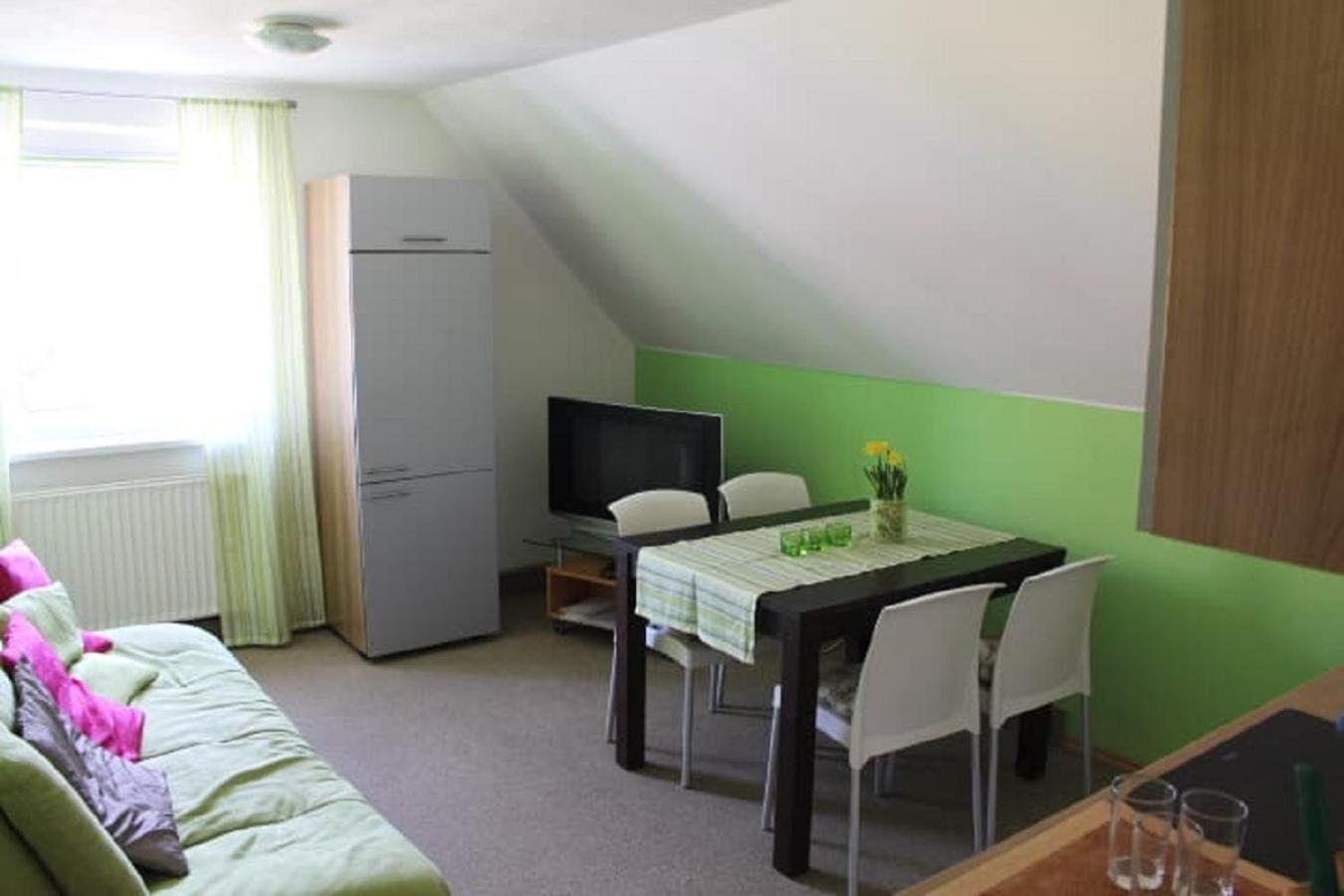 Apartment photo 1