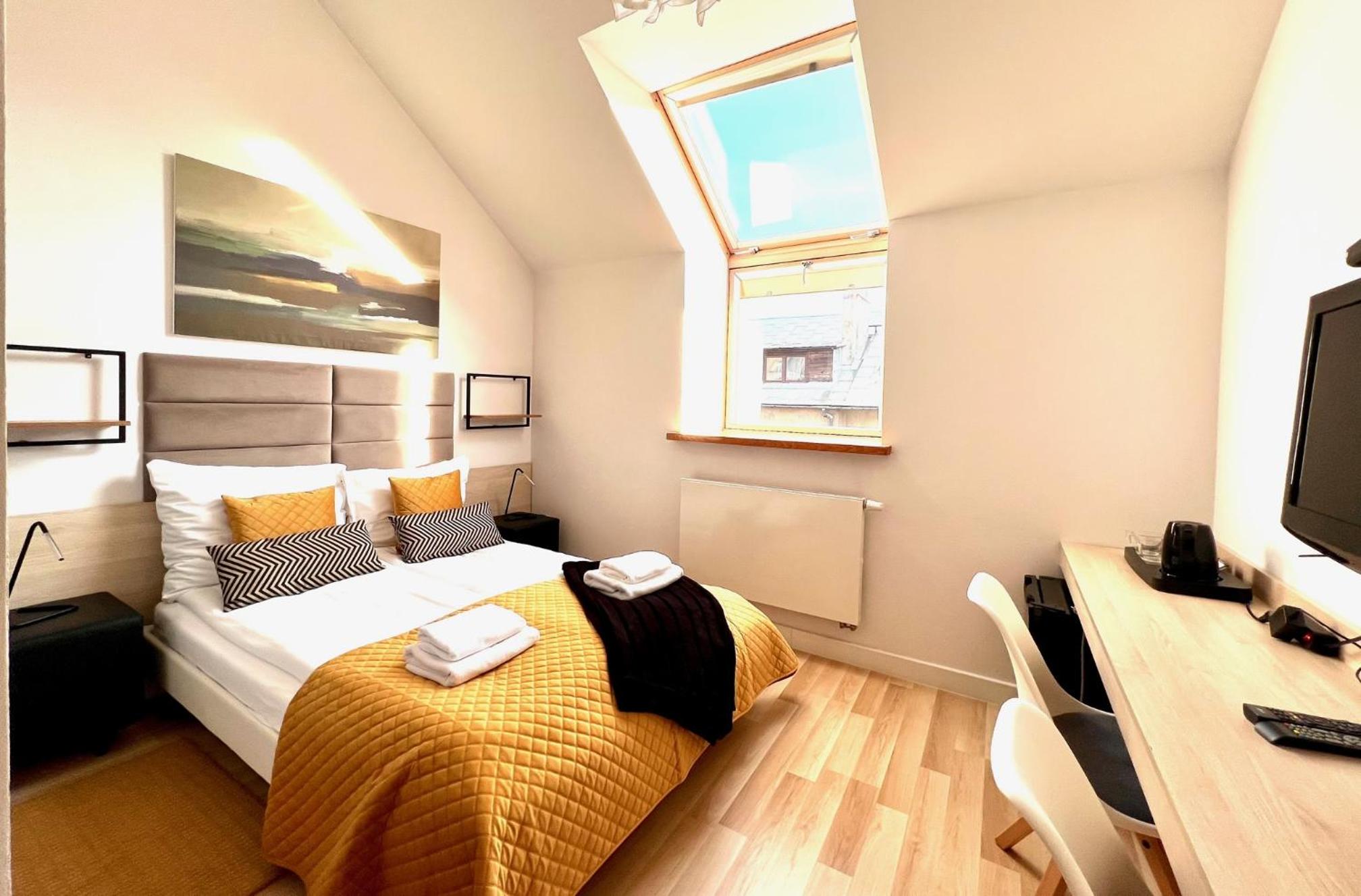 Standard Double Room - Photo 1