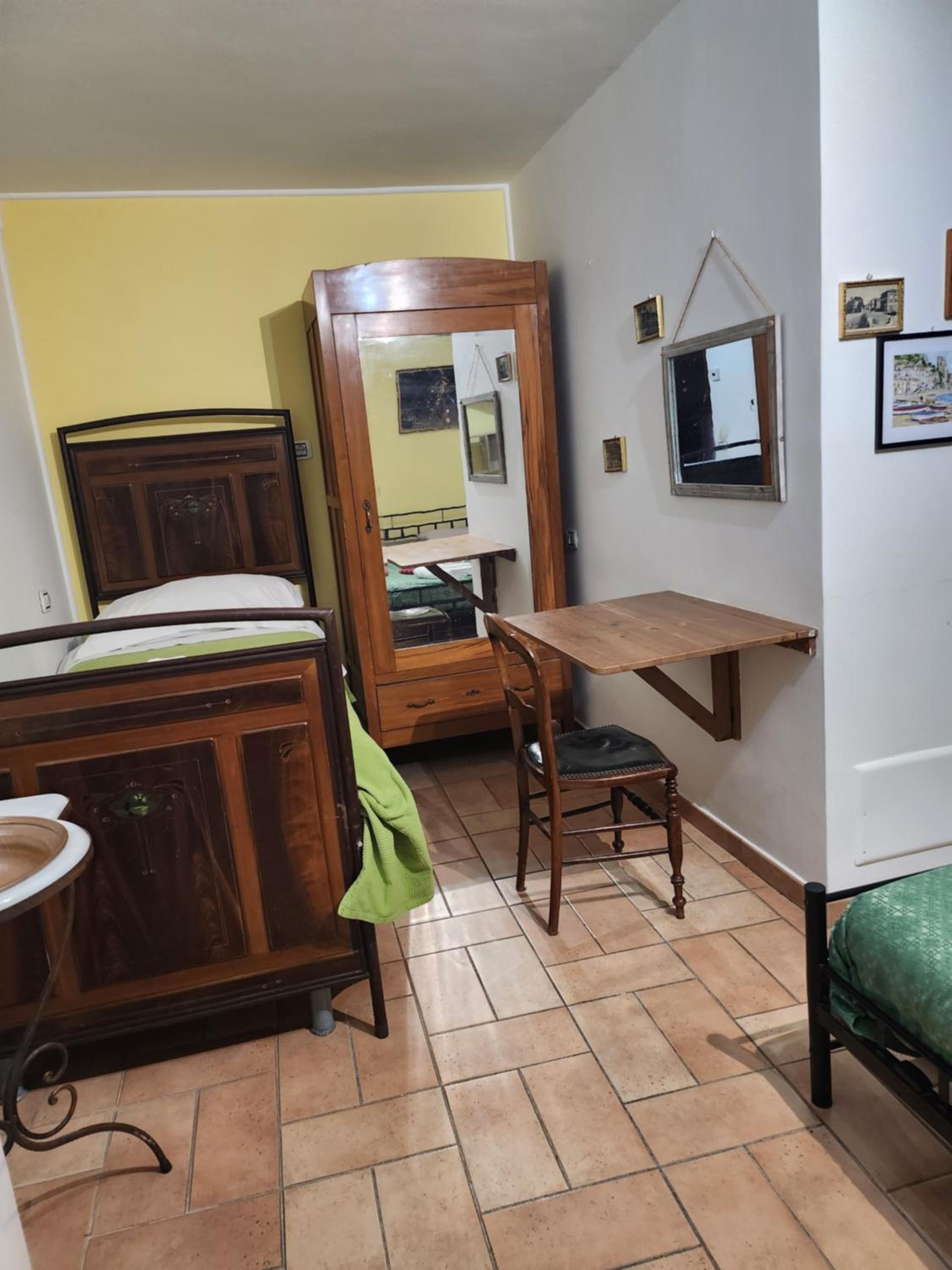 Double Room - Photo 11