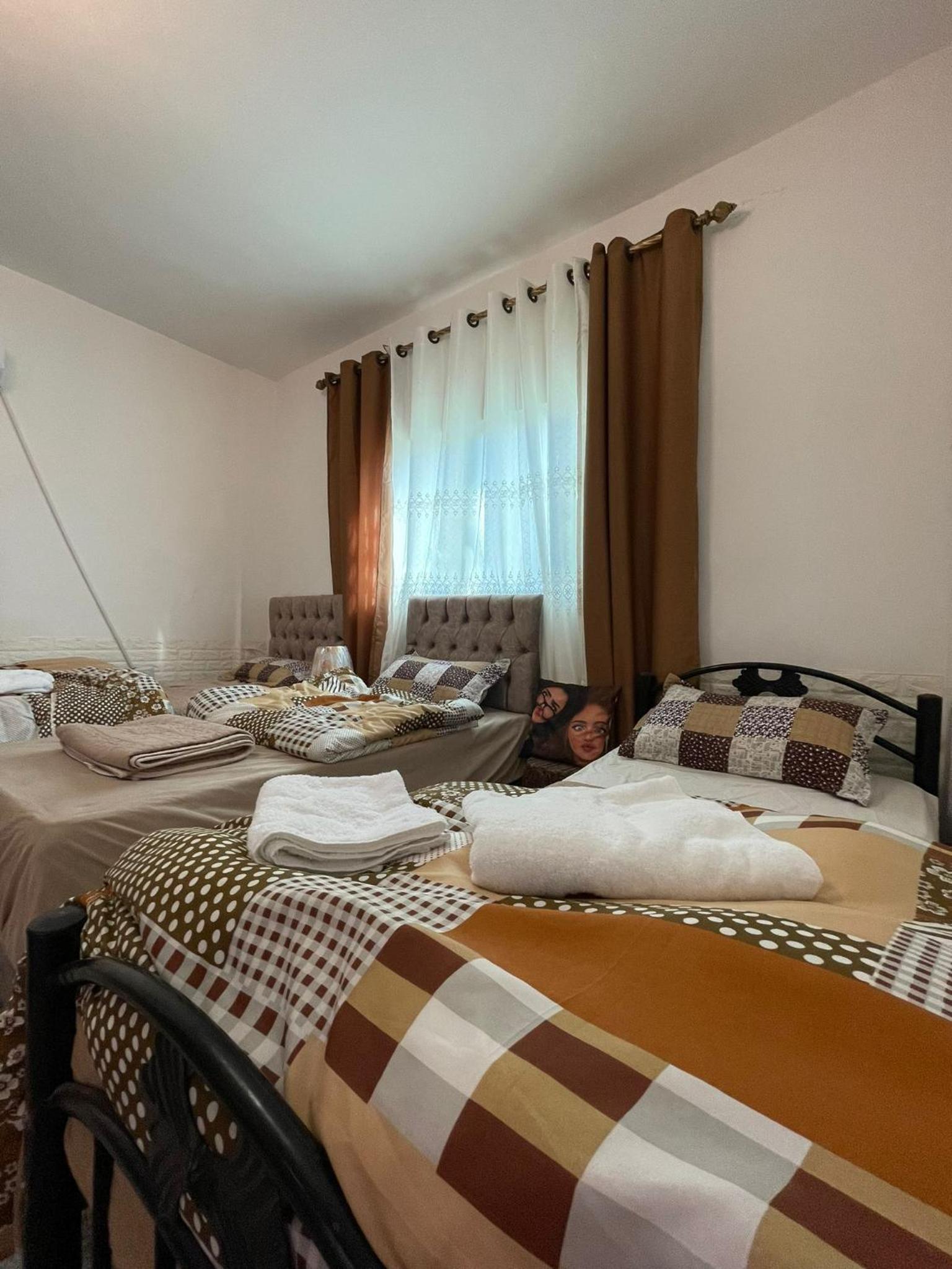 Small Double or Twin Room photo 1