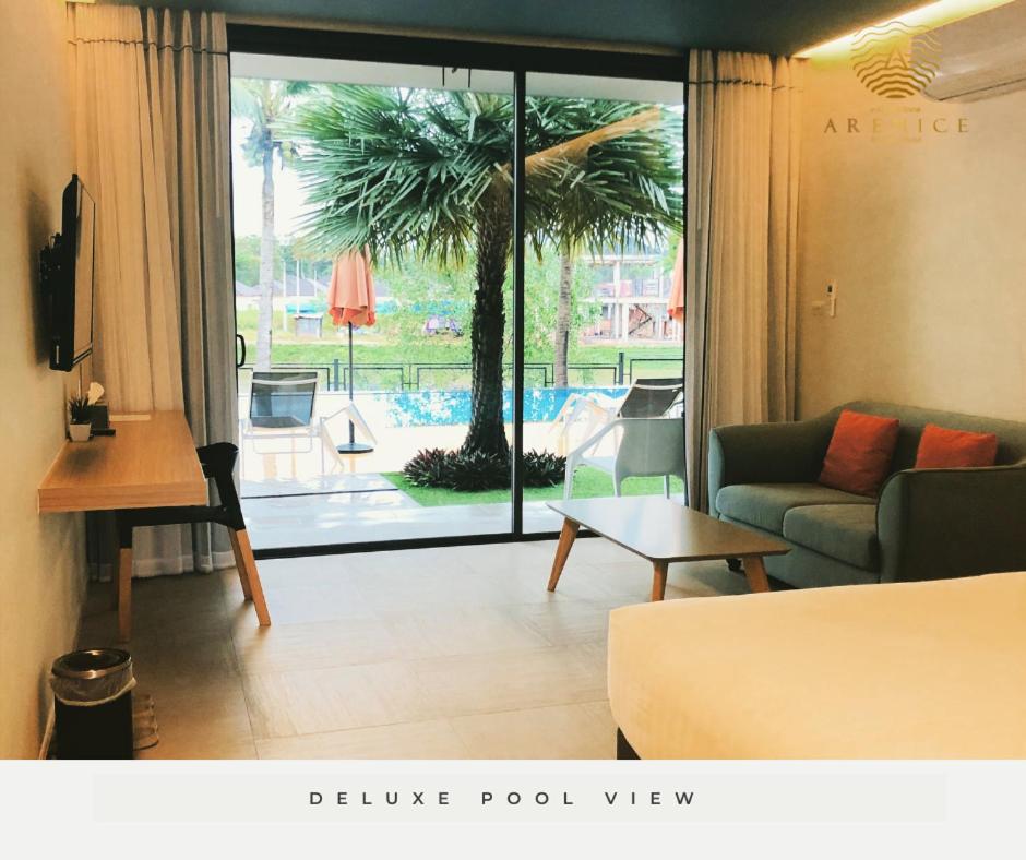 Deluxe Room - Photo 14
