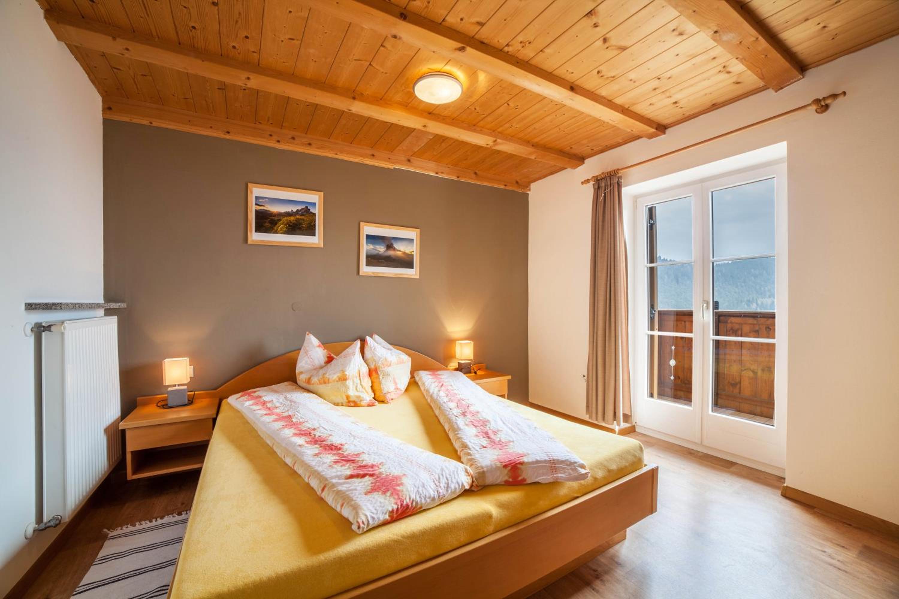 Two-Bedroom Deluxe Apartment with Garden View photo 1