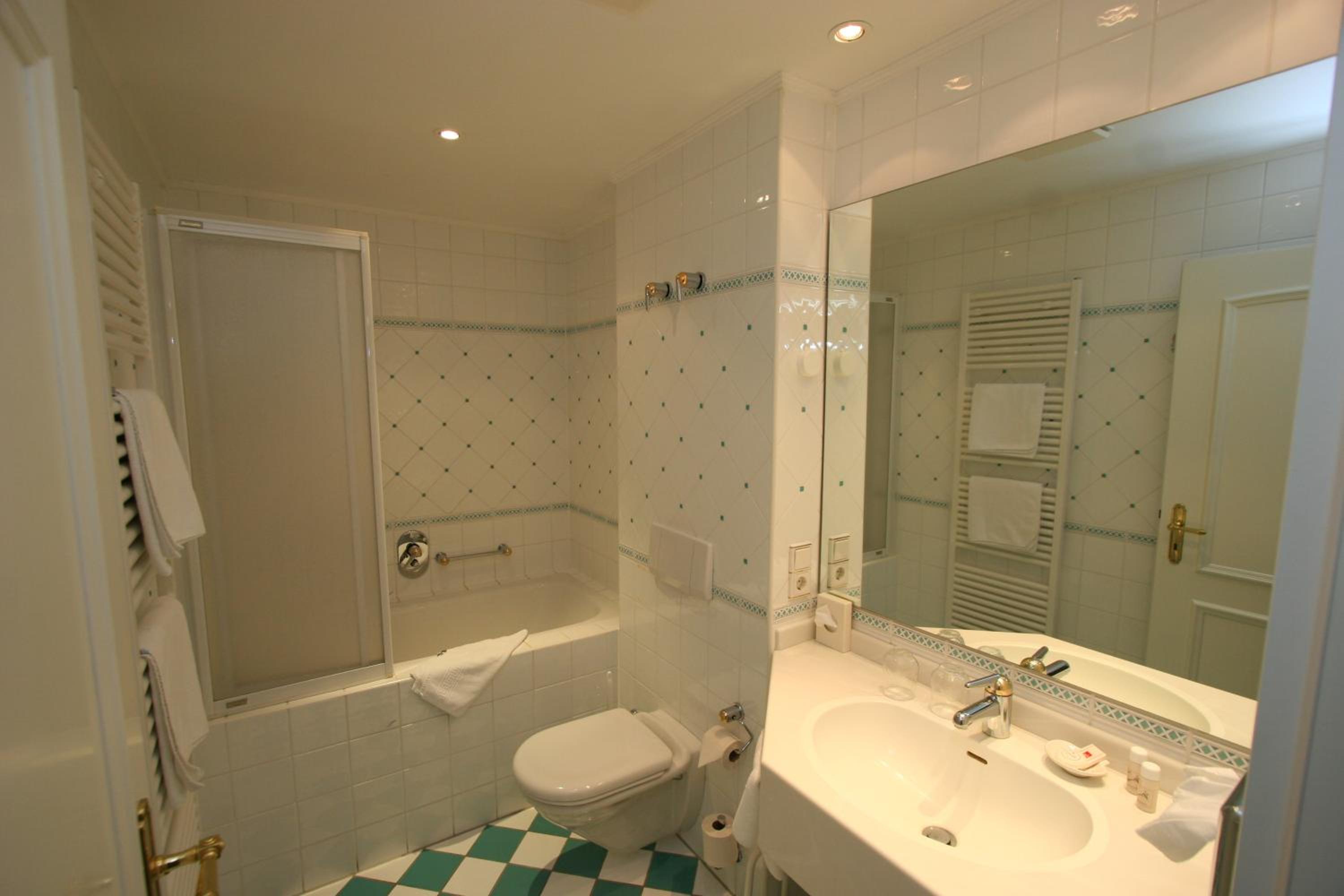 Double Room - Photo 5