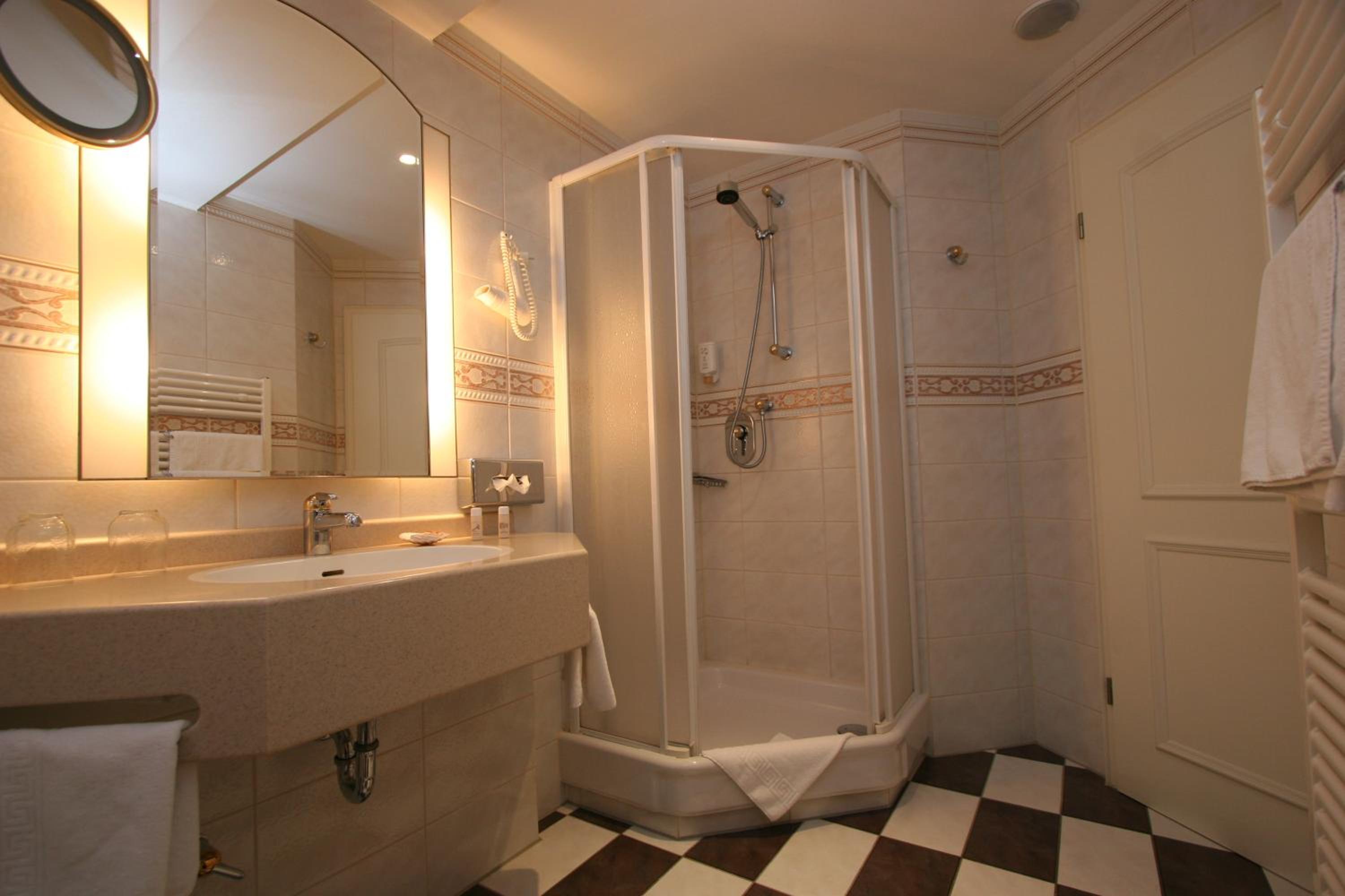 Double Room - Photo 6