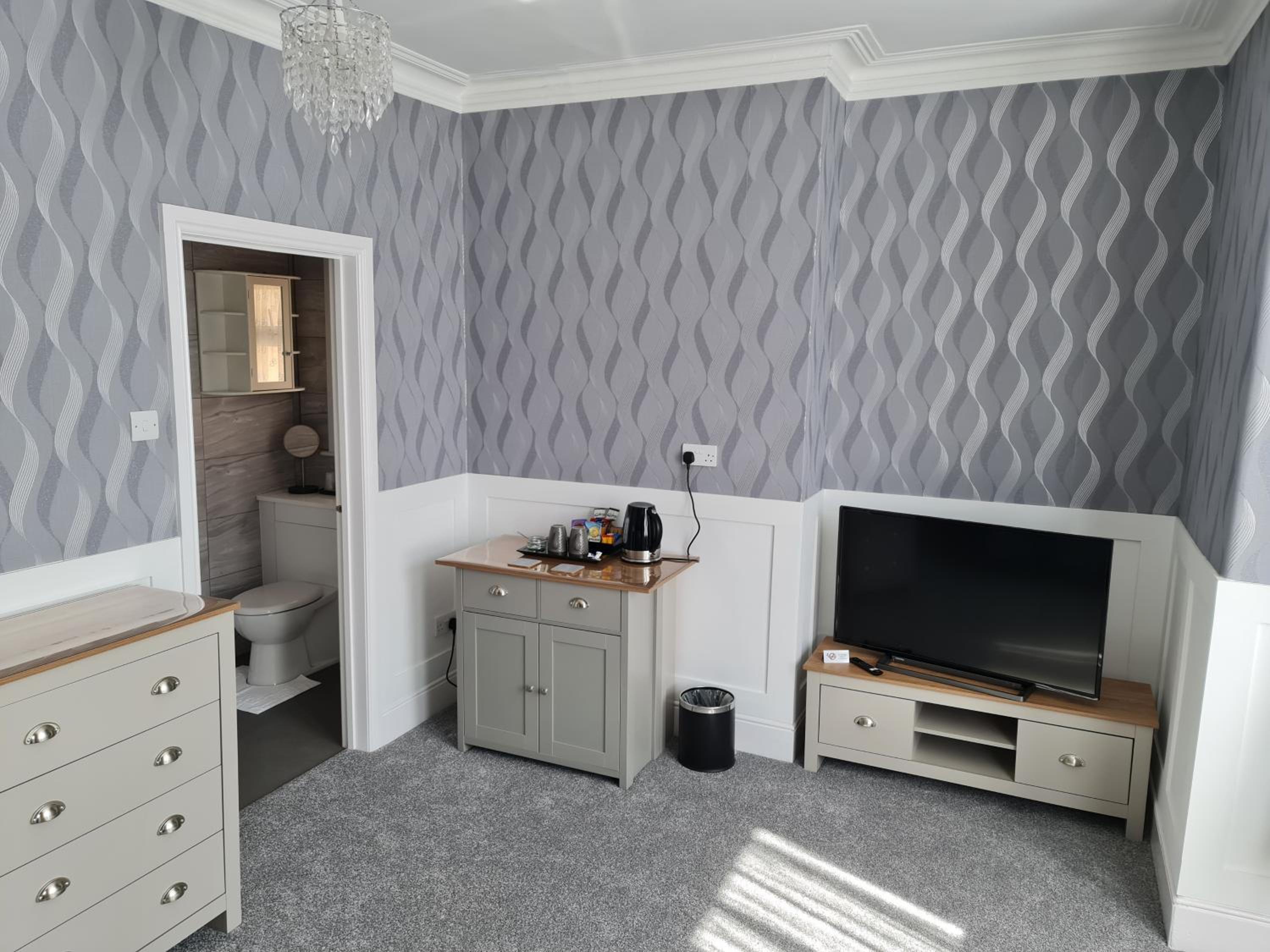 Deluxe King Room photo 1
