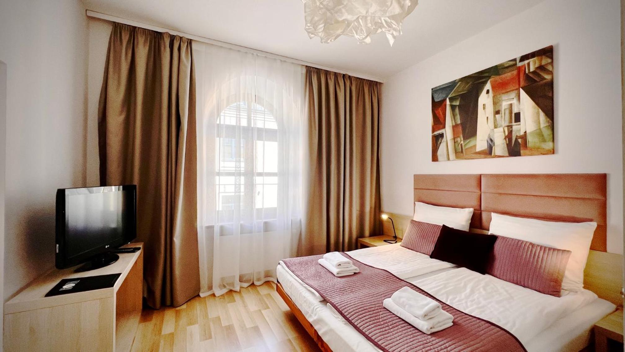Superior Double or Twin Room - Photo 3