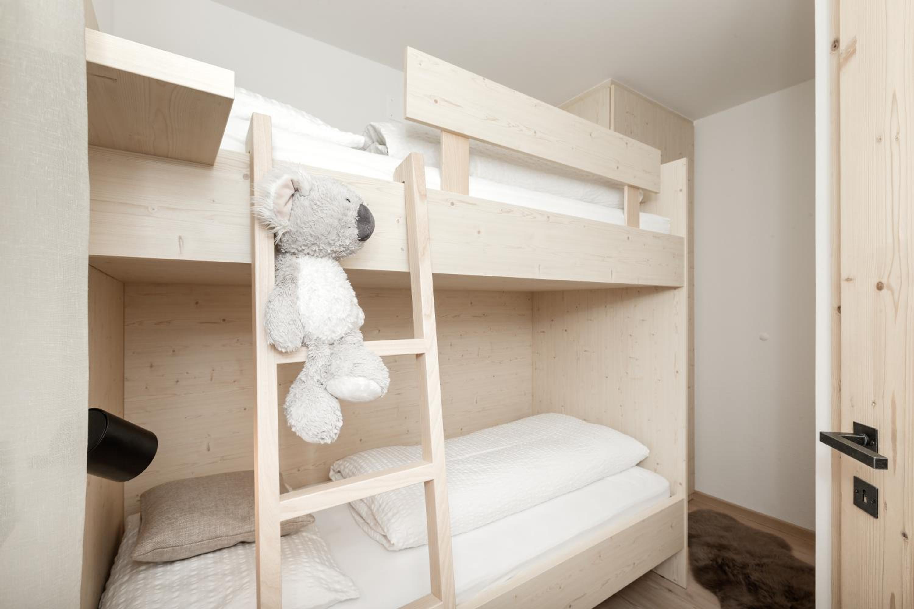 Family Studio - Photo 7