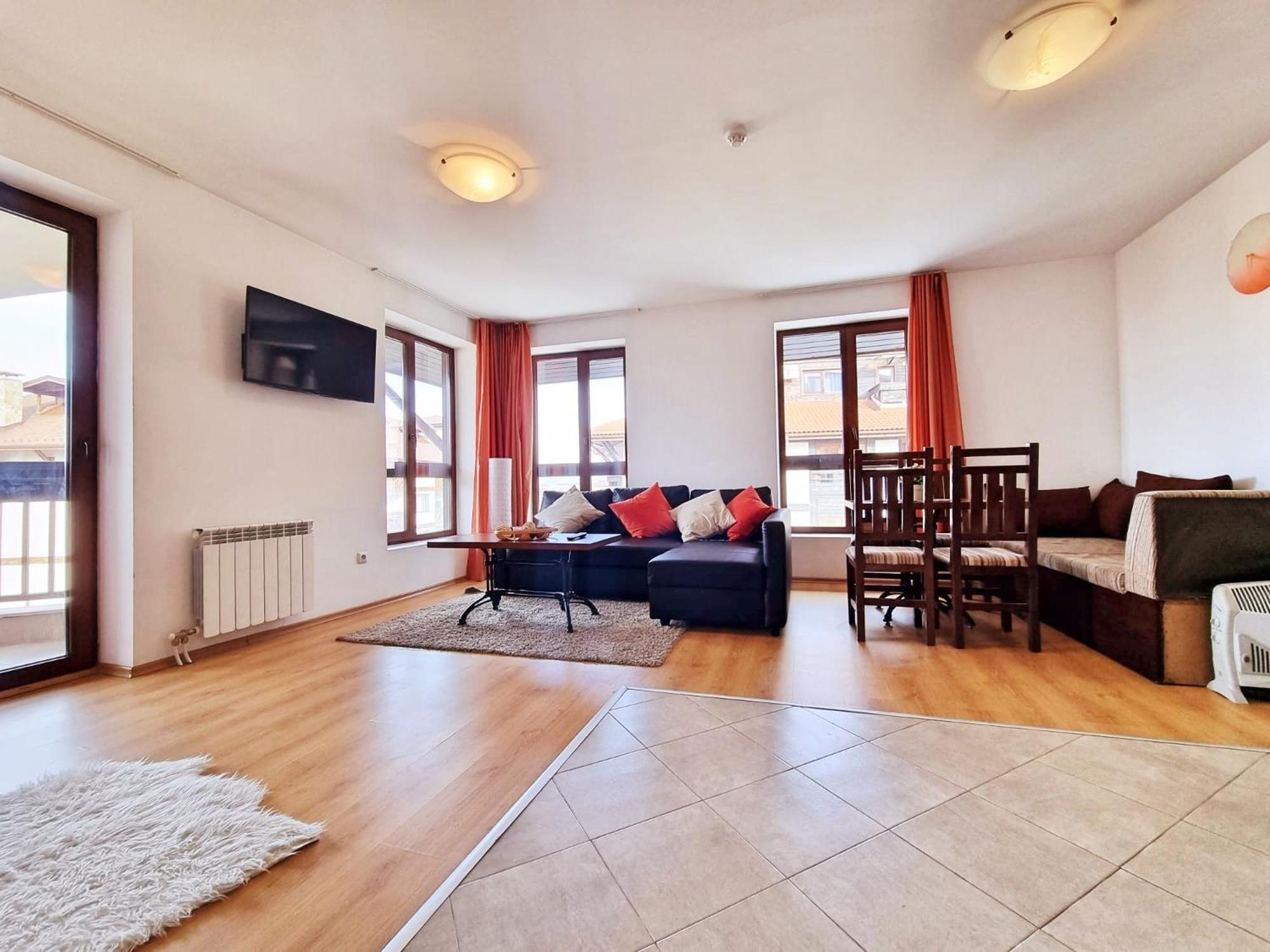Apartment with Mountain View - Photo 39