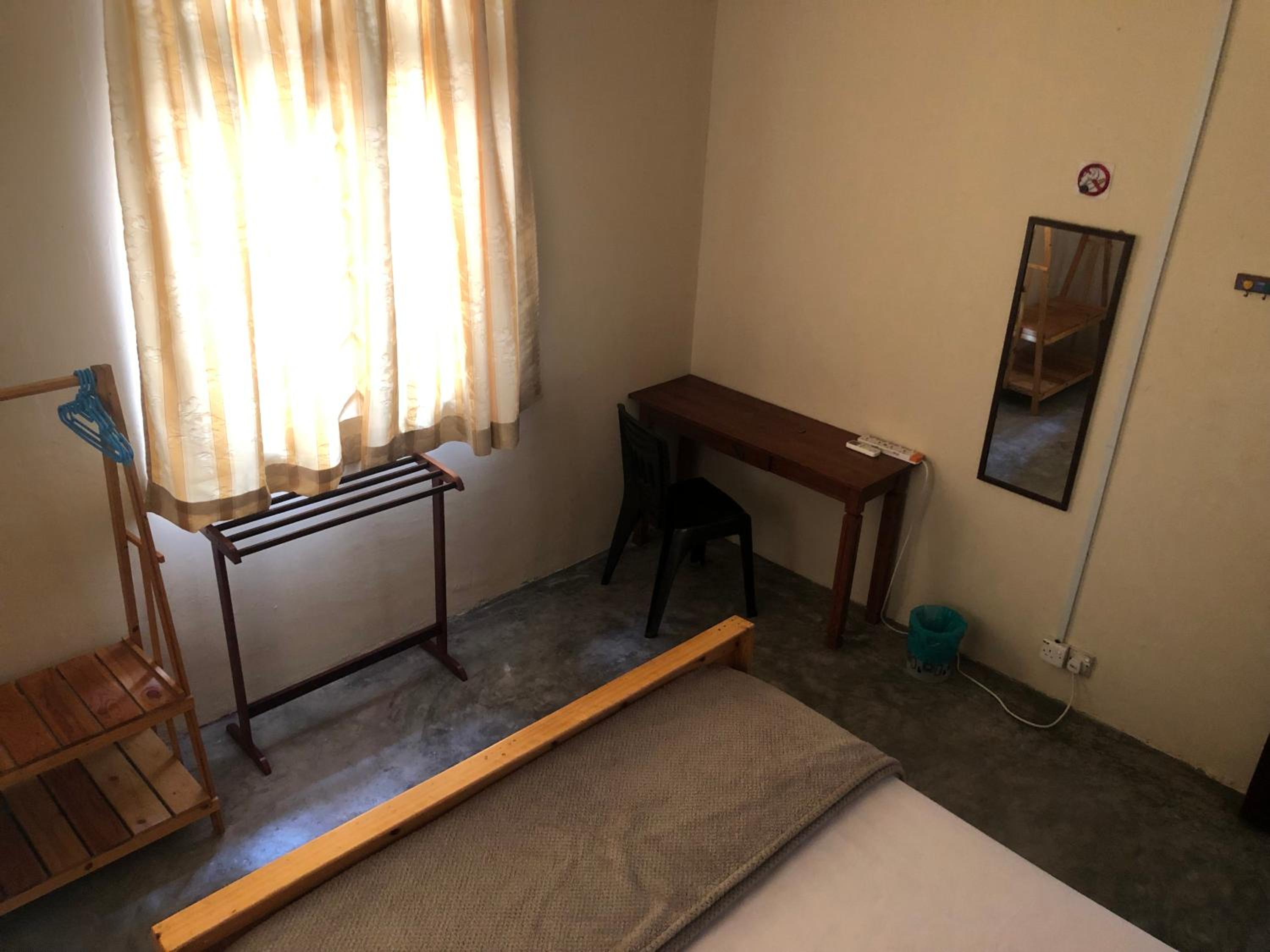 Budget Double Room photo 2