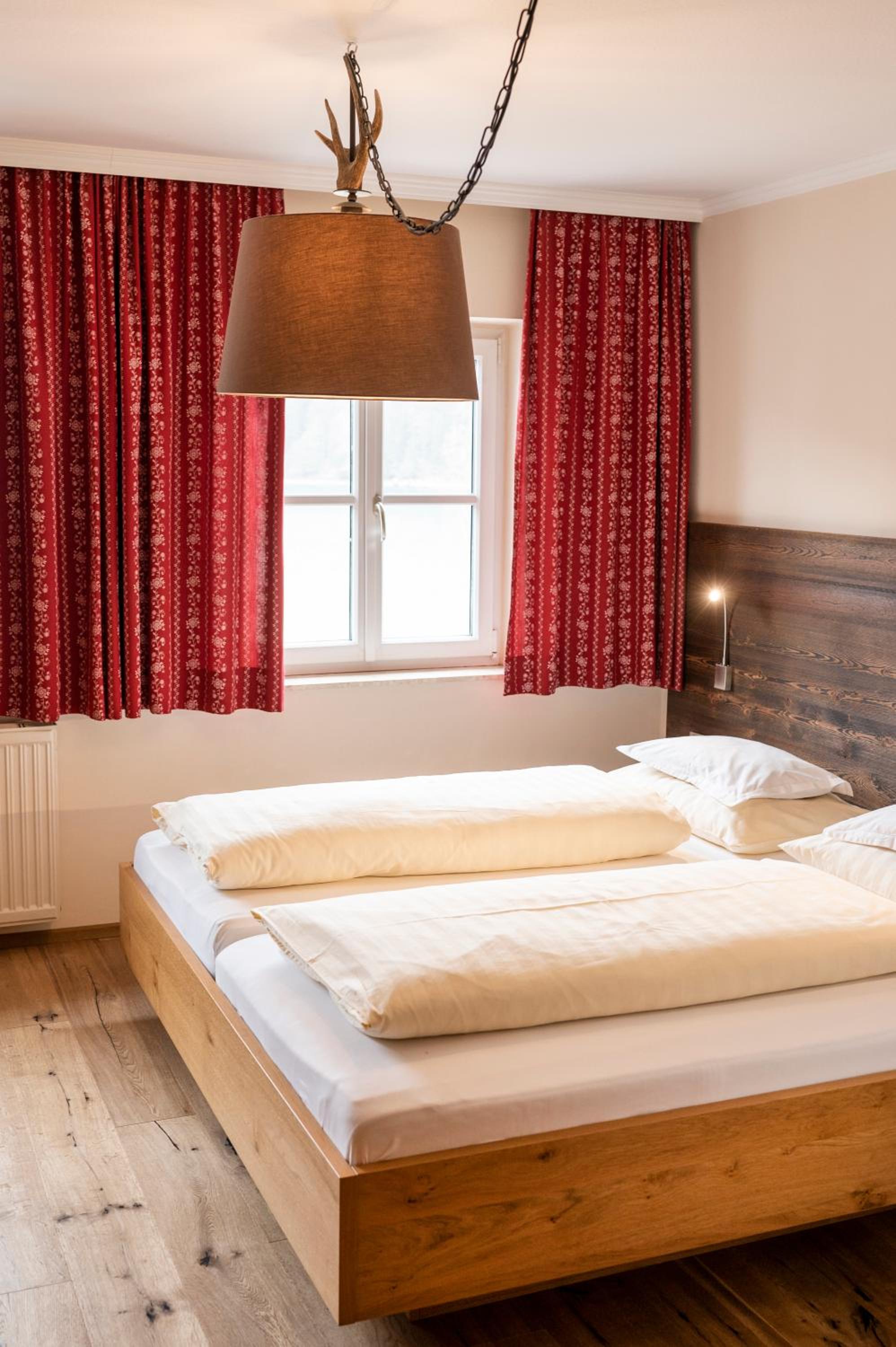 Double Room with Lake View photo 1