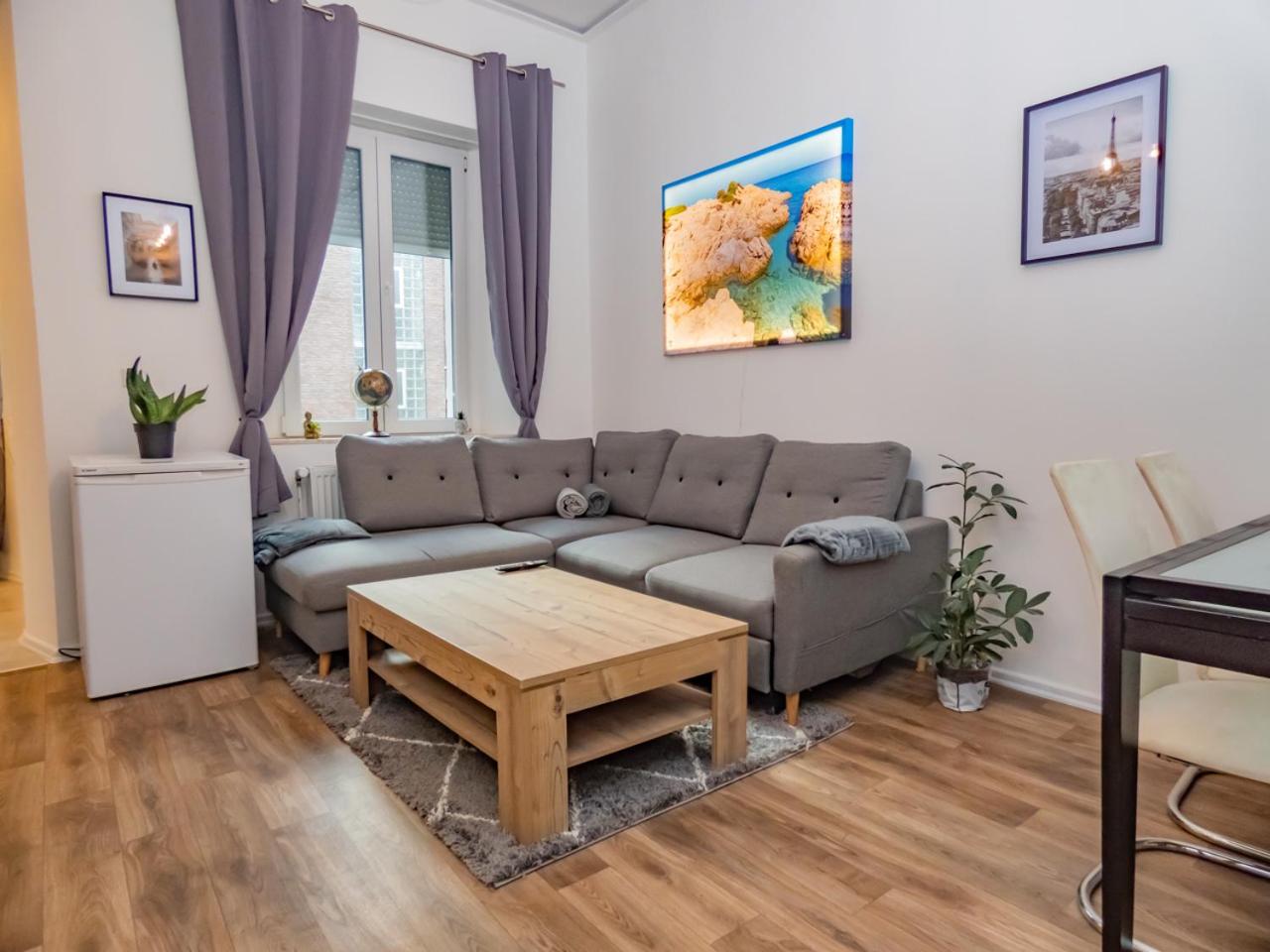 Deluxe Apartment photo 1