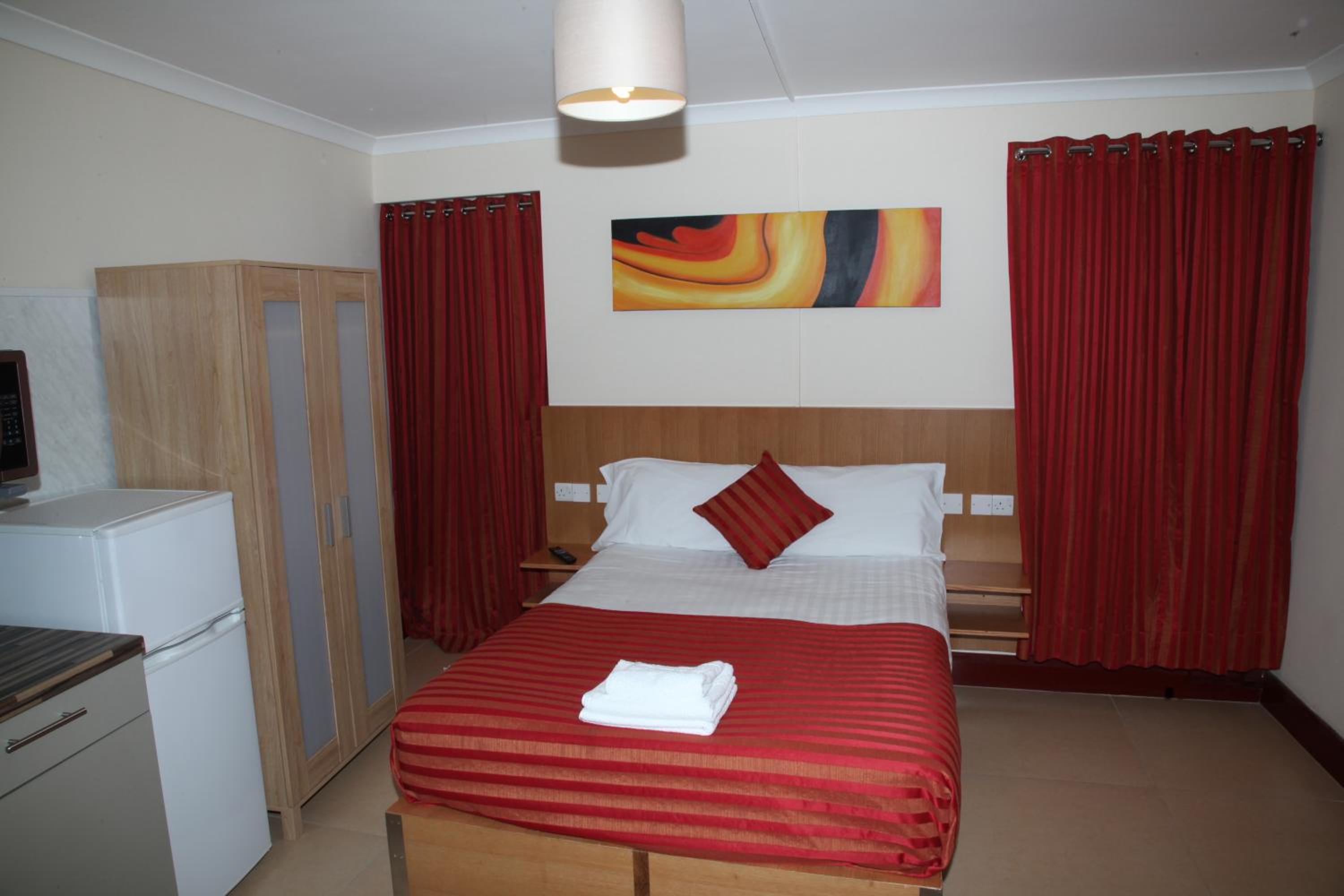 One-Bedroom Apartment (2 Adults + 1 Child) photo 3