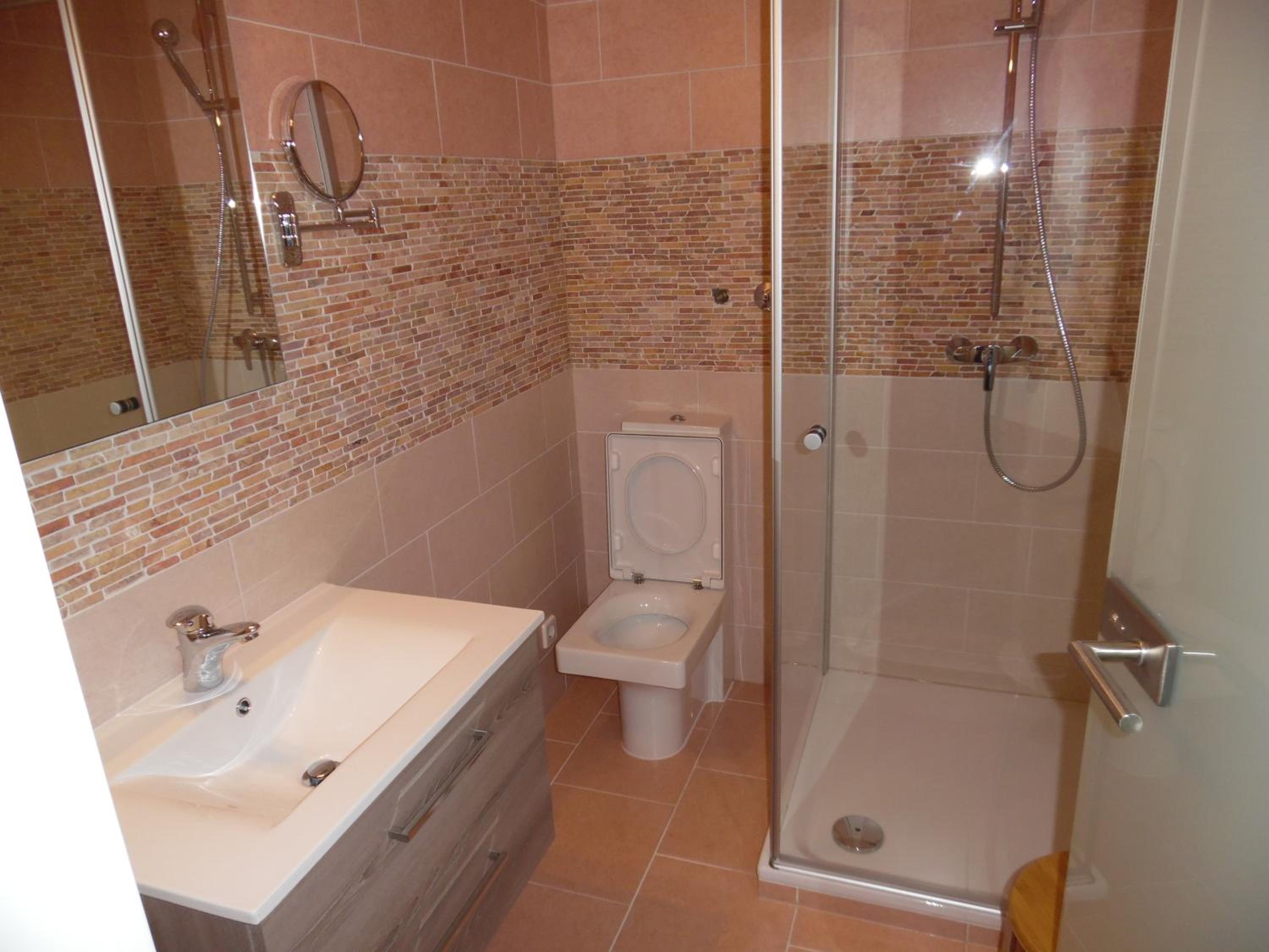 Standard Double Room - Photo 6
