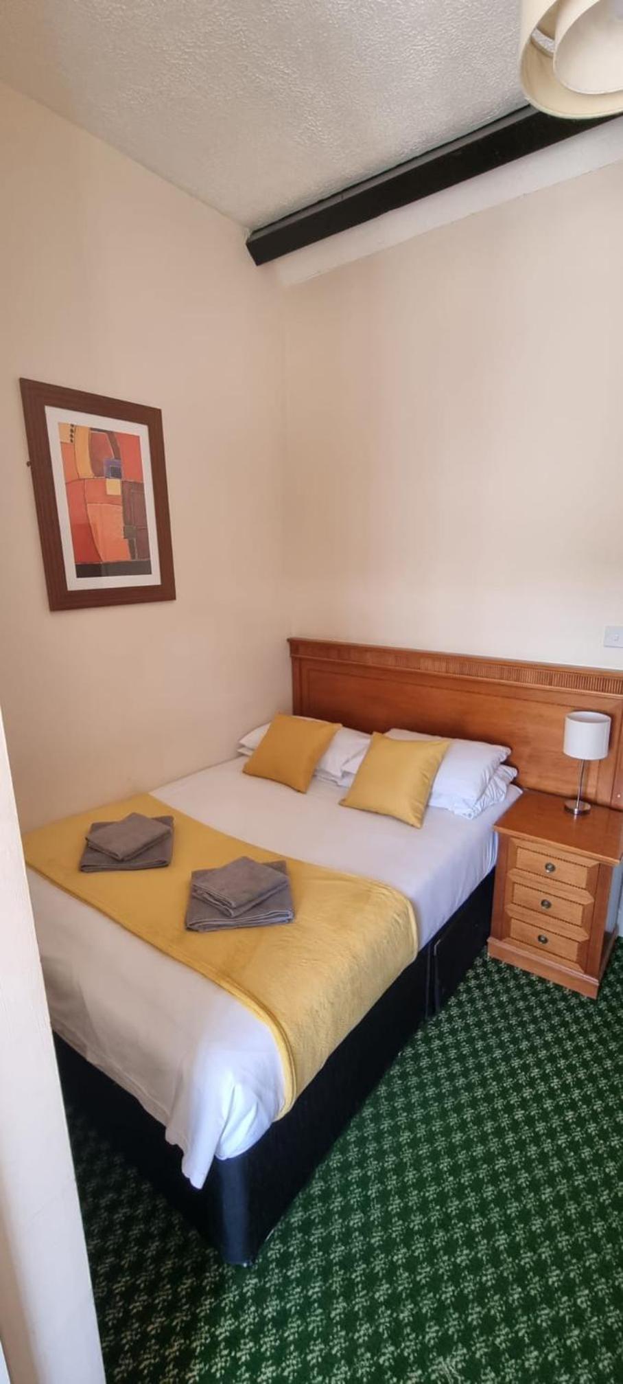 Double Room - Photo 2