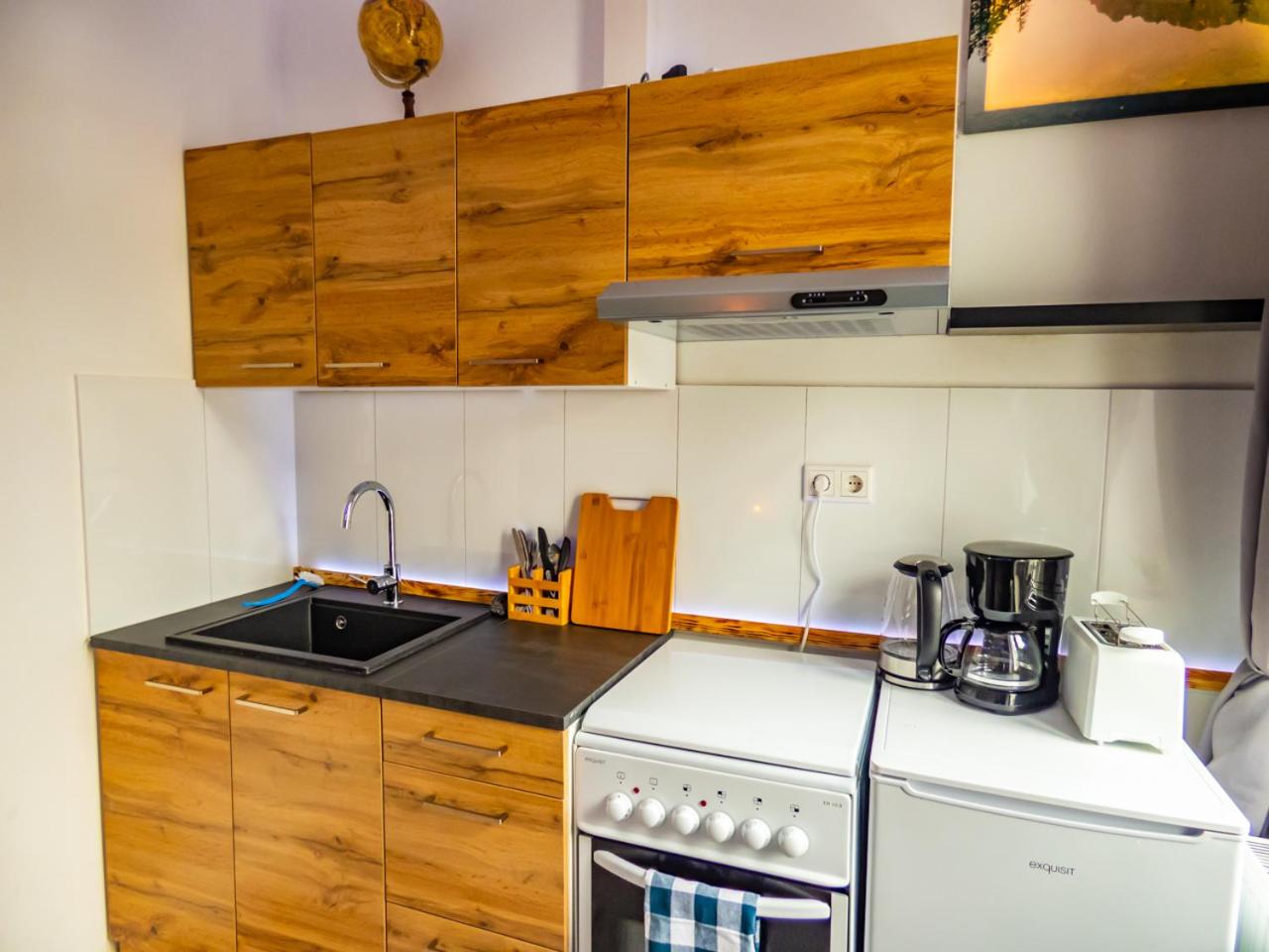Studio Apartment photo 2