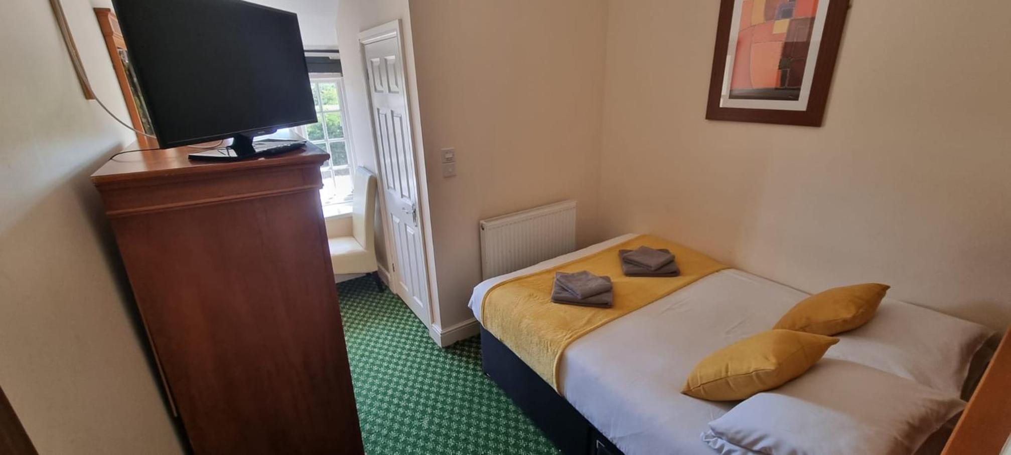 Double Room - Photo 3