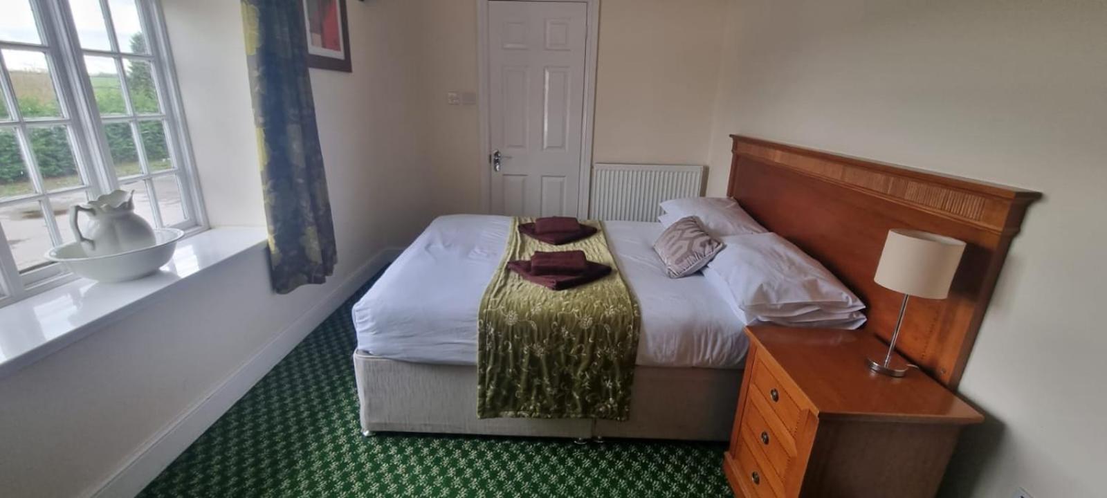 Double Room - Photo 4