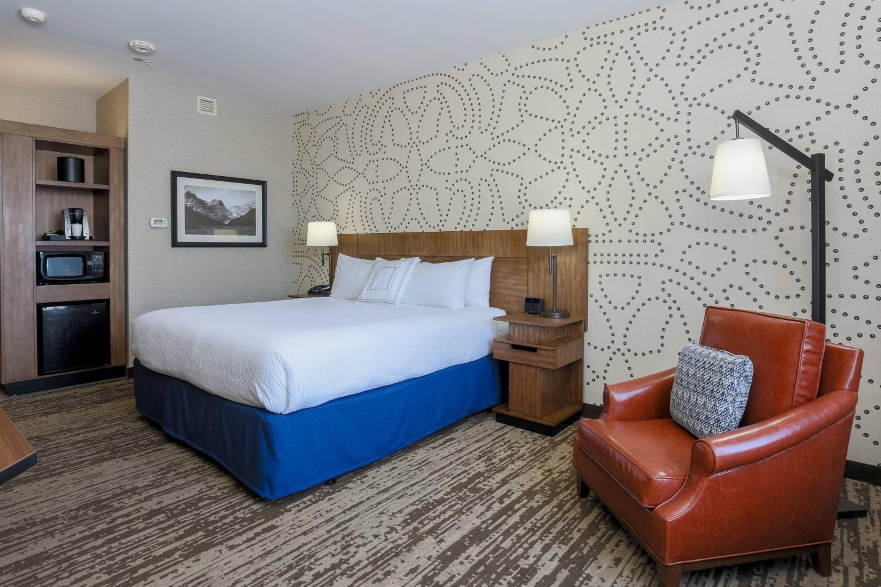 King Suite with Sofa Bed photo 1