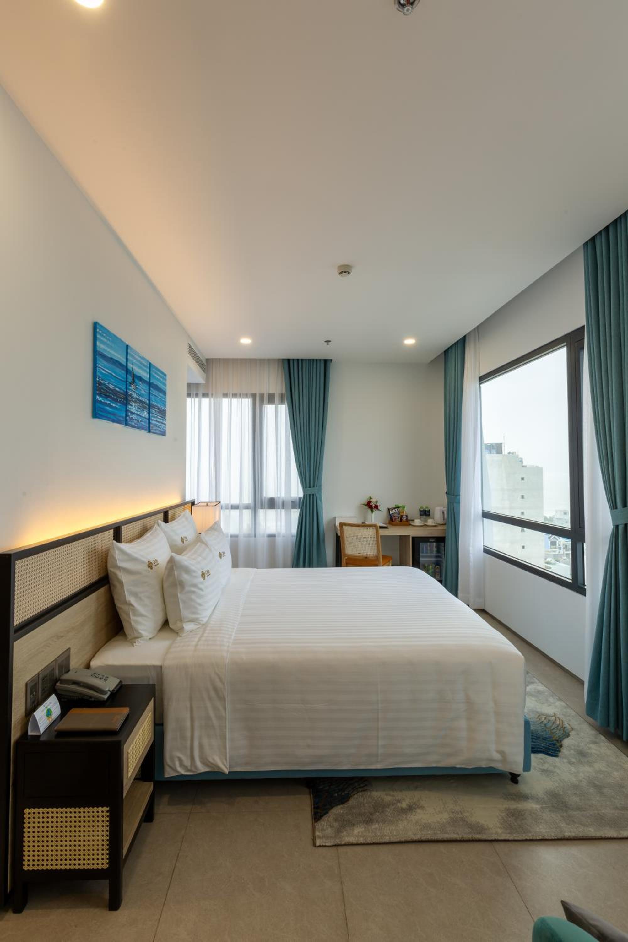 Suite with Sea View - Photo 3