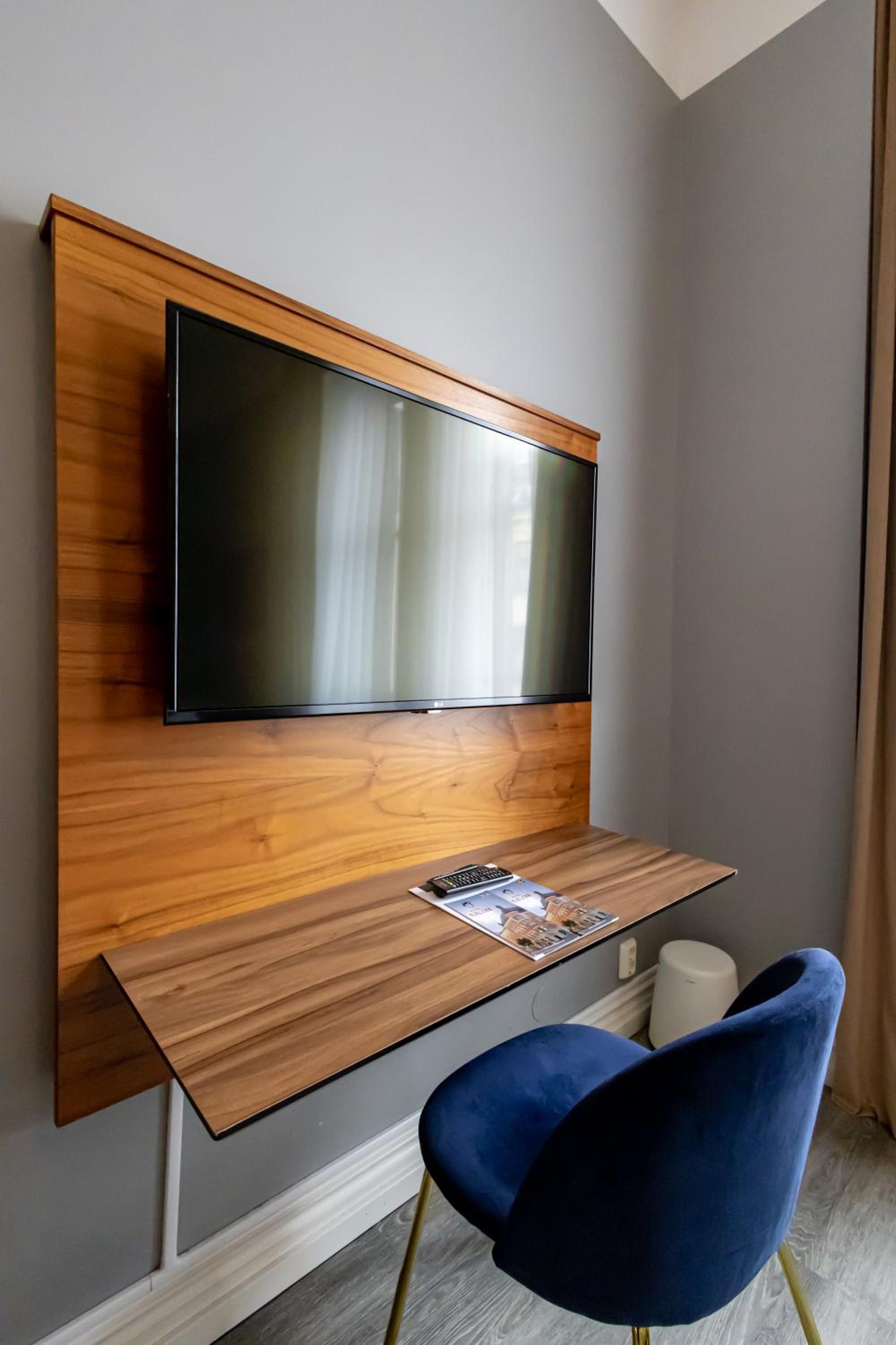 Single Room photo 2