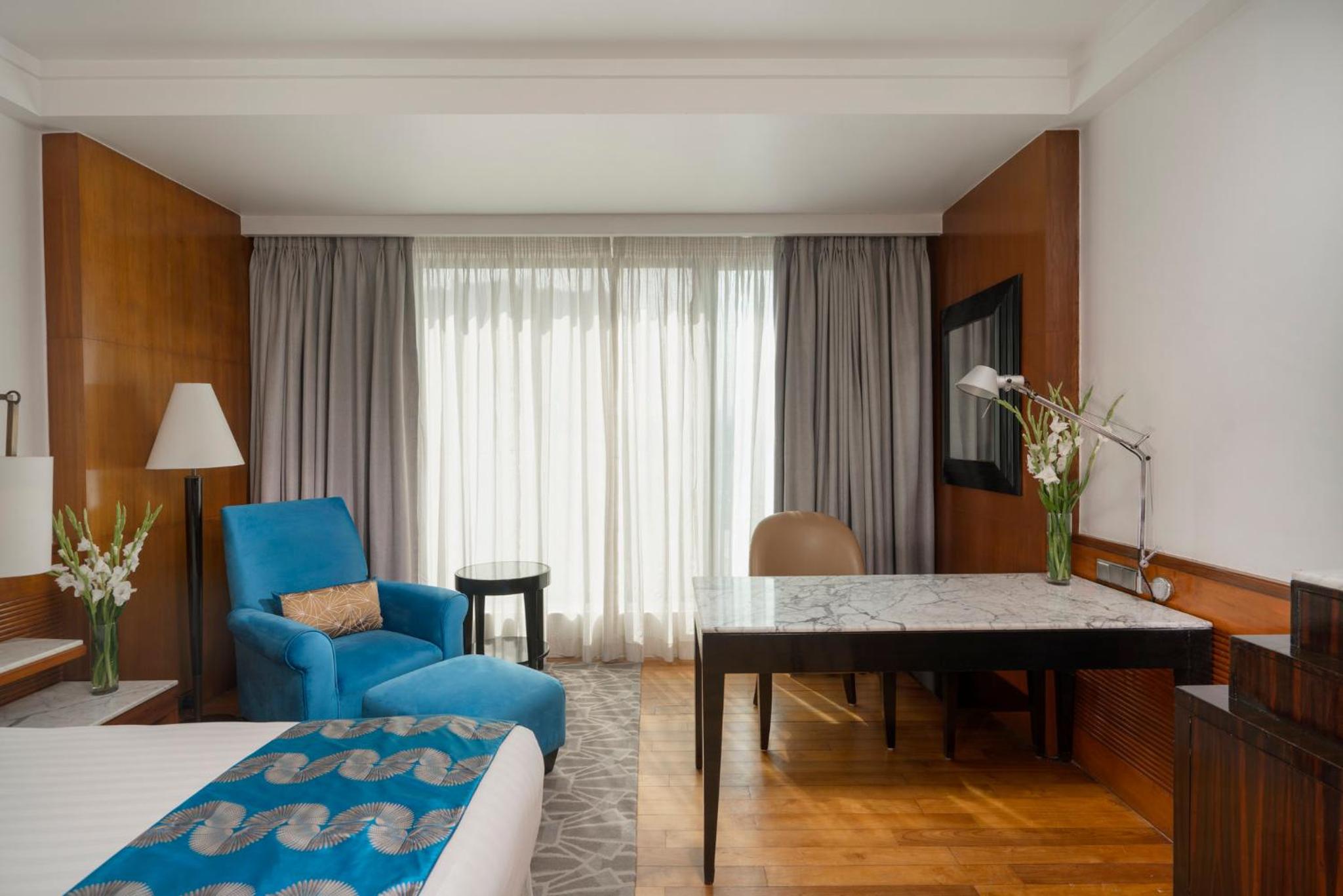 Classic King Room - Photo 5