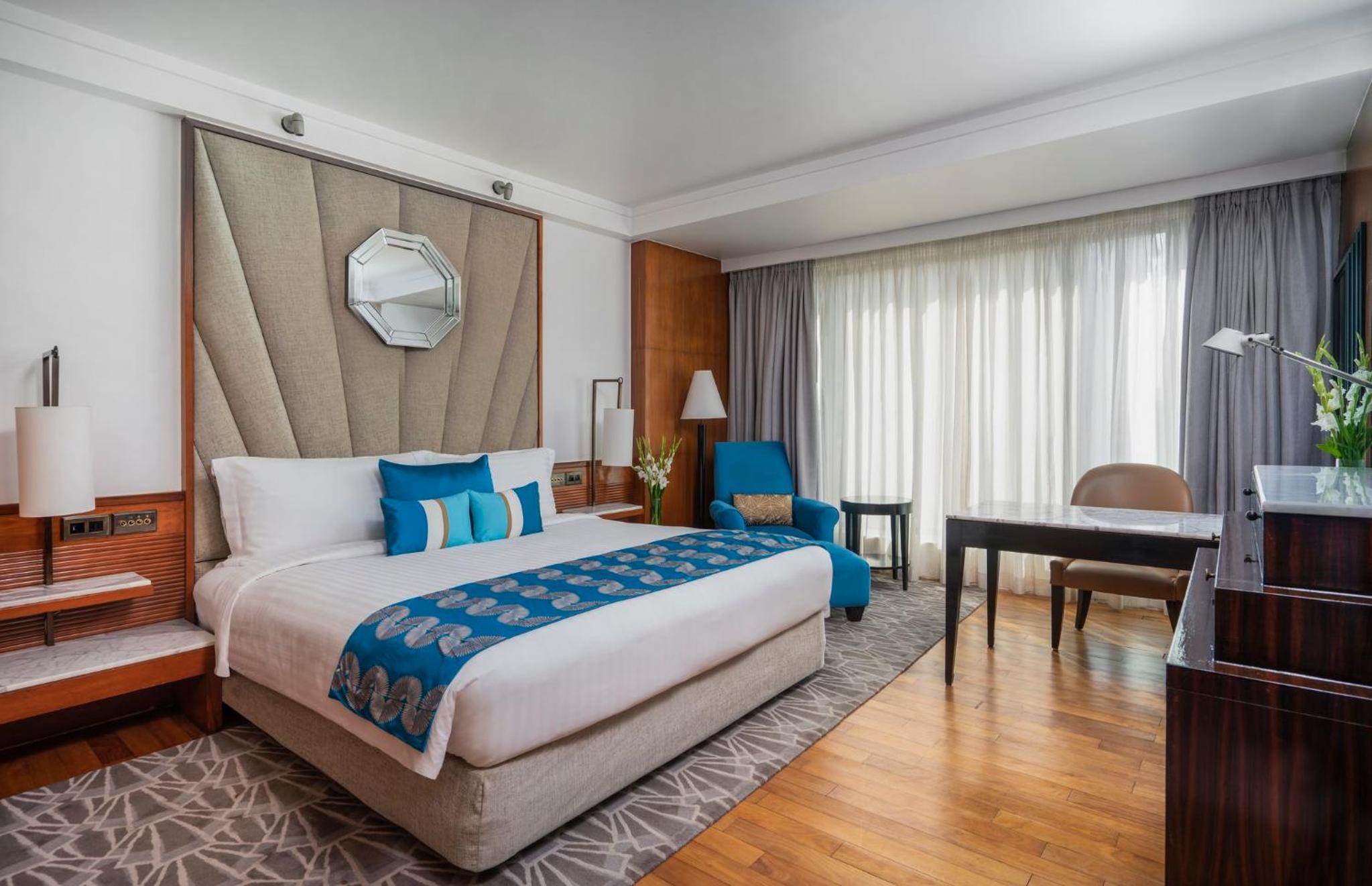 Classic King Room - Photo 8
