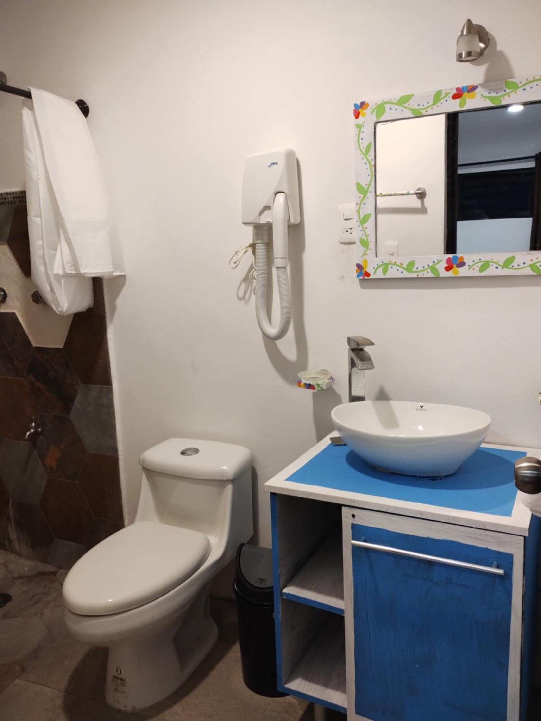 Double Room with Private Bathroom photo 2