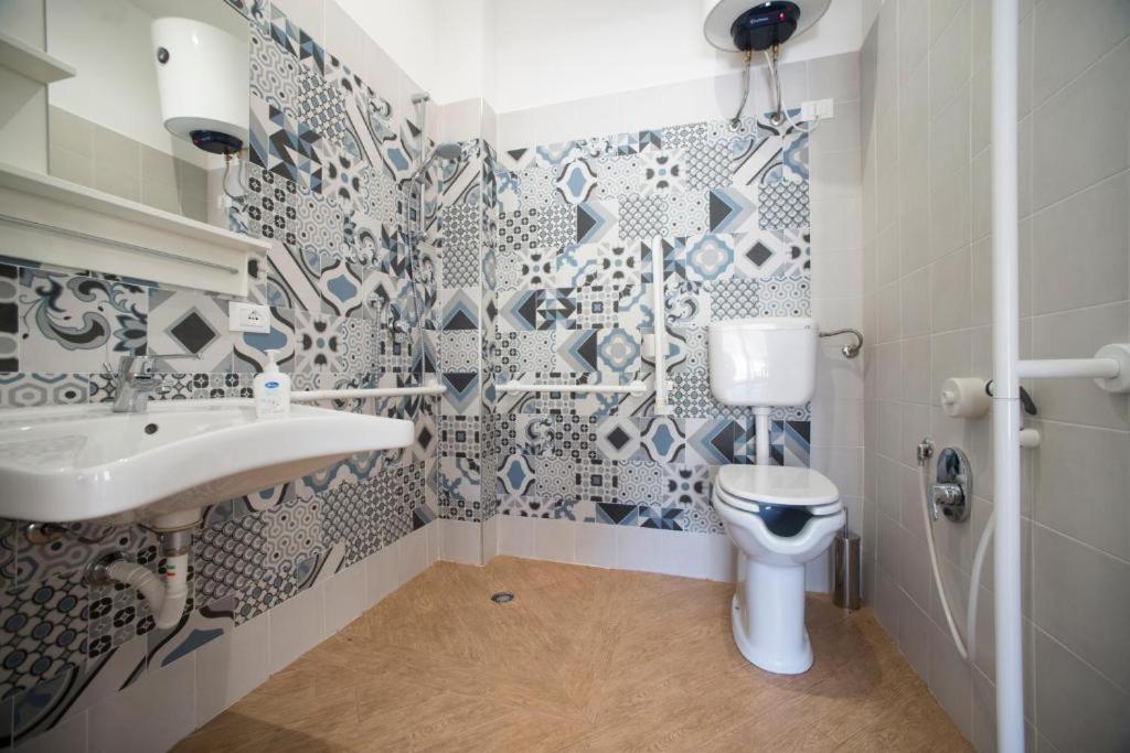 Studio Apartment photo 2